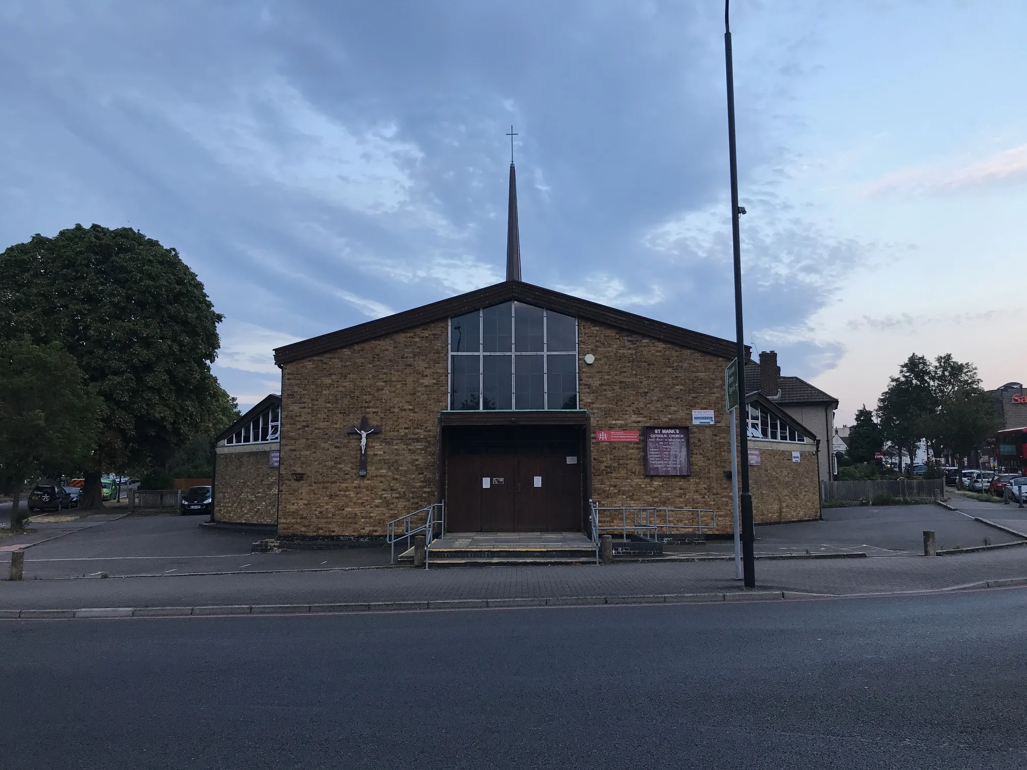 Photo showing: St Mark's church, West Wickham