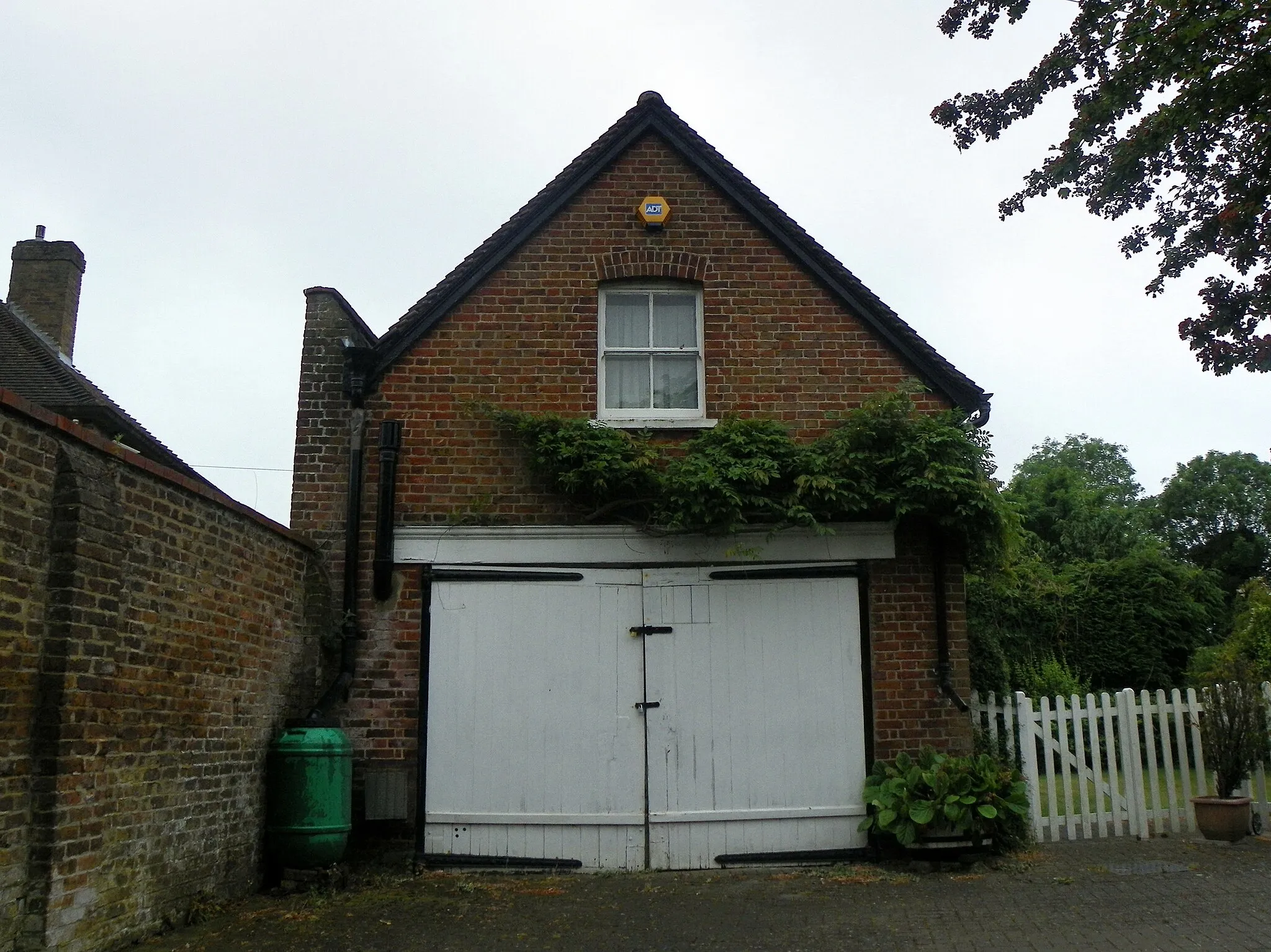 Photo showing: The Old Stables, Harefield, Hillingdon, Greater London (not listed).

GOC Hertfordshire's walk on 13 June 2015, in and around Rickmansworth and Batchworth Heath in Hertfordshire and Harefield in the London Borough of Hillingdon. Maritn T led this walk of 9.6 miles, with 14 attendees. The purpose of the walk was to have a view of the small part of Hertfordshire countryside that will be affected by the construction of HS2. Please check out the other photos from the walk here, or to see my collections, go here. For more information on the Gay Outdoor Club, see www.goc.org.uk.