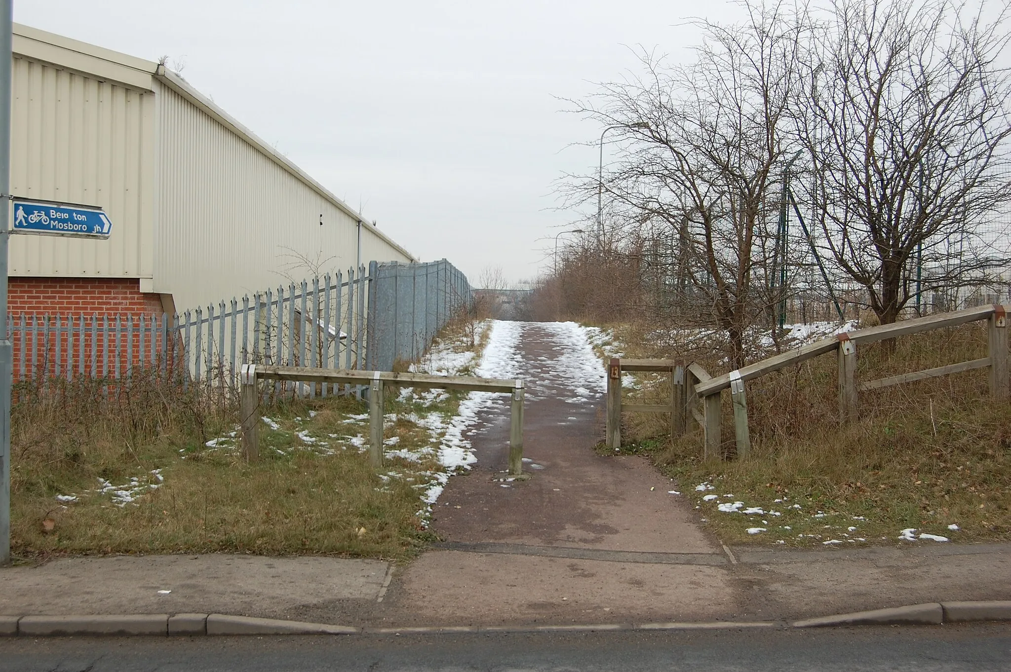 Photo showing: Path Rother Valley Way to Beighton & Mosborough