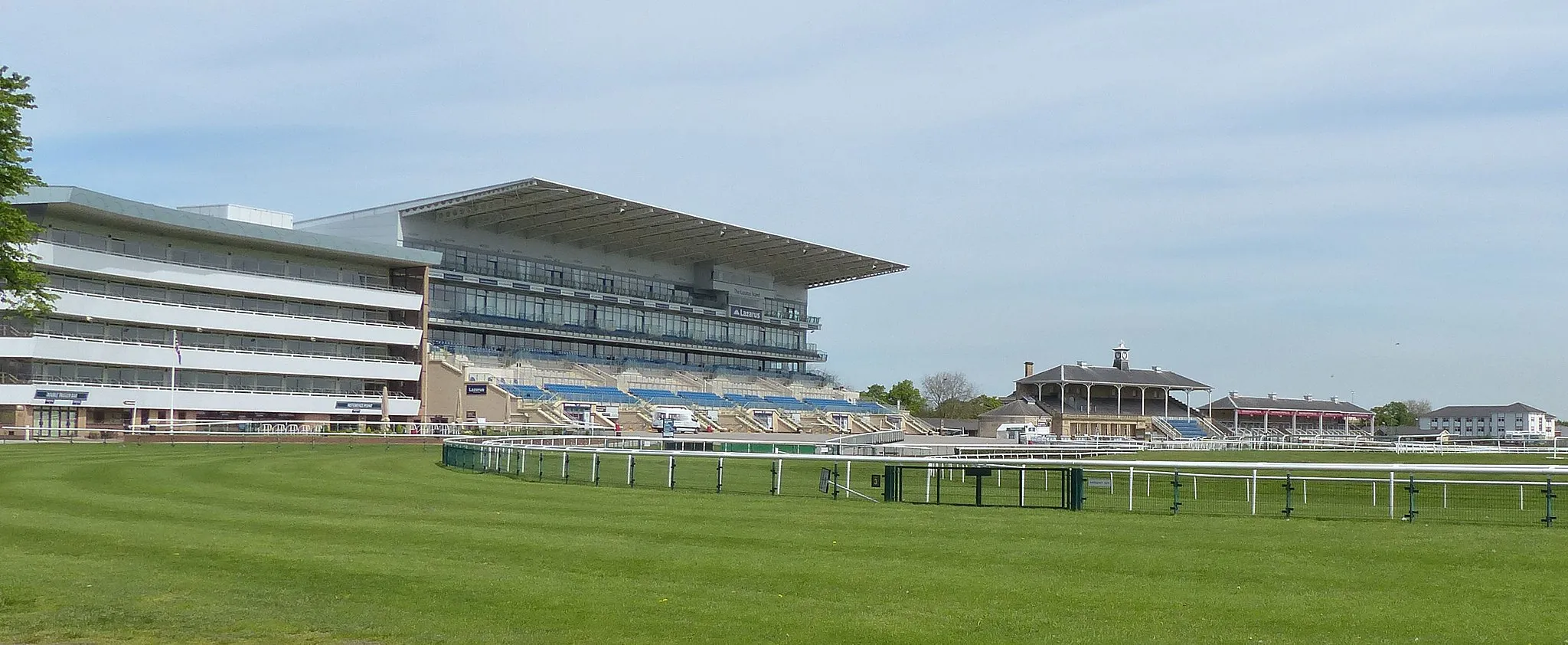 Photo showing: The Grandstand and racecourse at Doncaster. Home of the St. Leger.