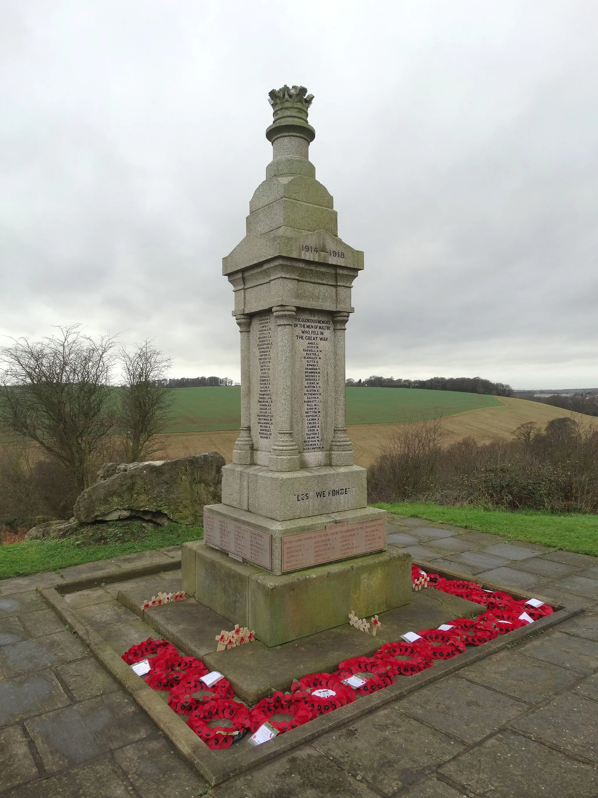 Photo showing: War memorial, Maltby