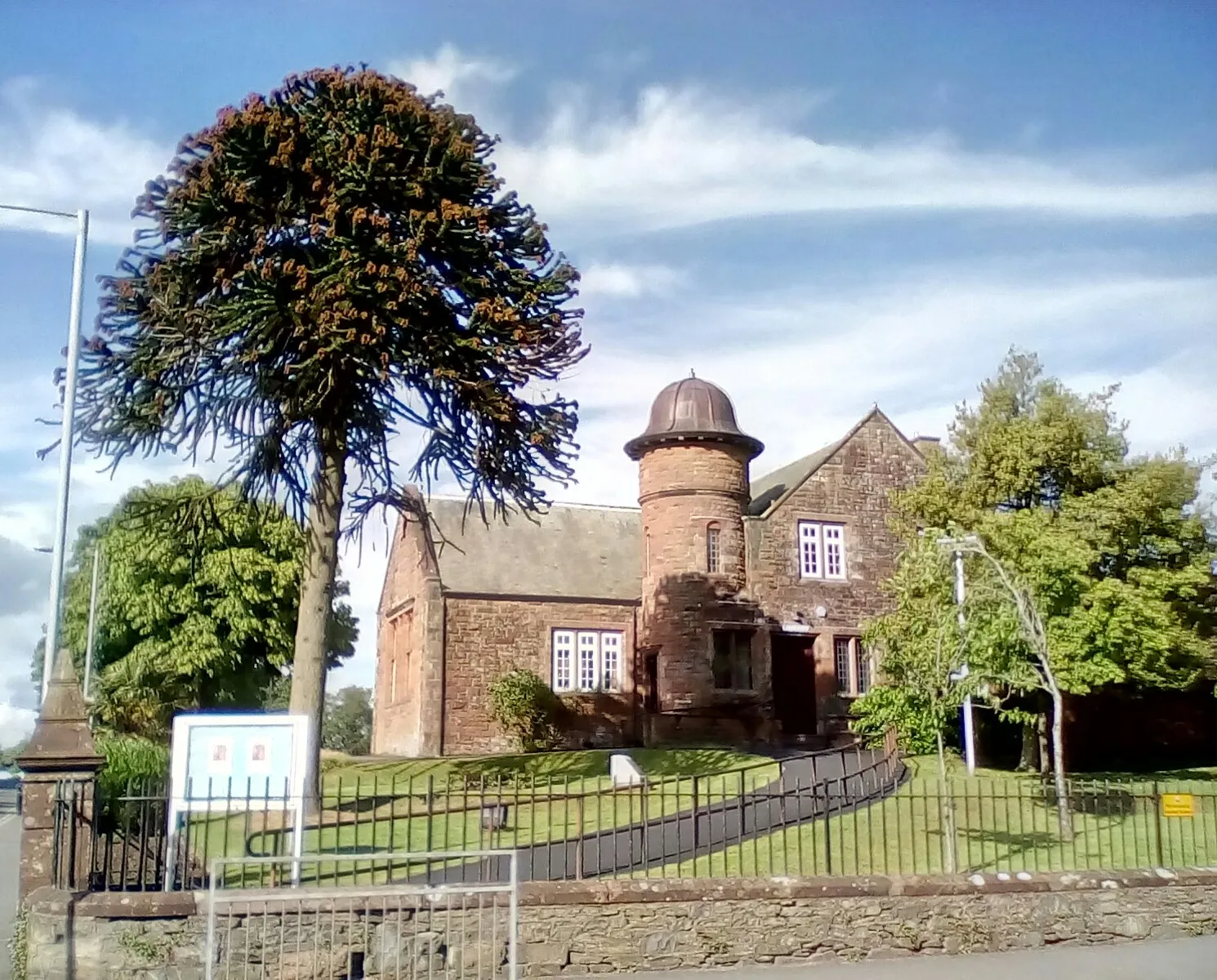 Photo showing: Castle Douglas Public Library, Kirkcudbrightshire, Scotland