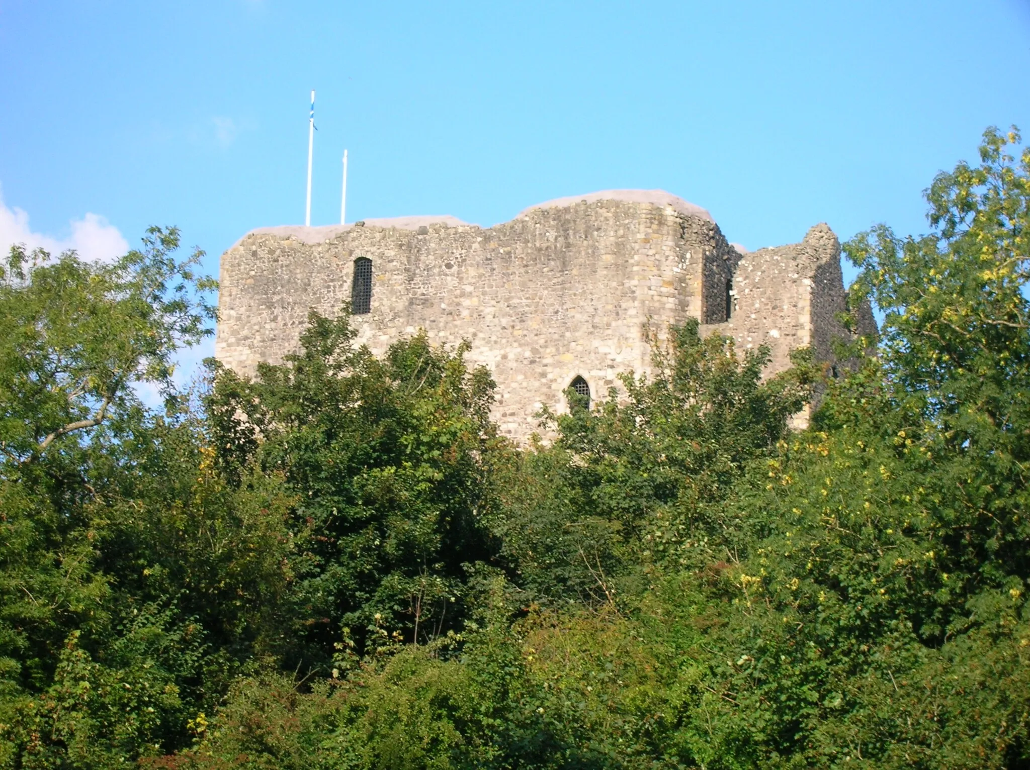 Photo showing: Dundonald Castle from the Old Bank Wood, Dundonald, South Ayrshire, Scotland.