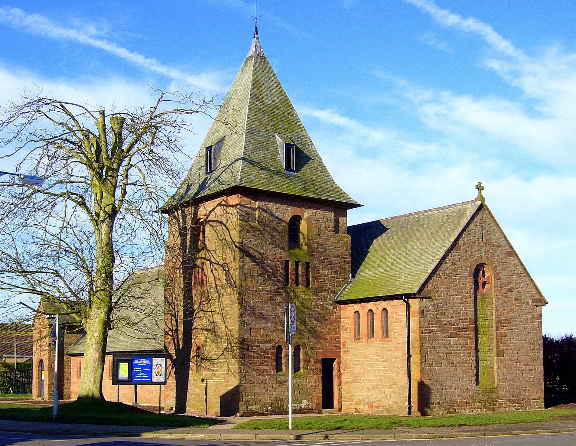 Photo showing: Church of St. John the Evangelist, Eastriggs, Scotland.