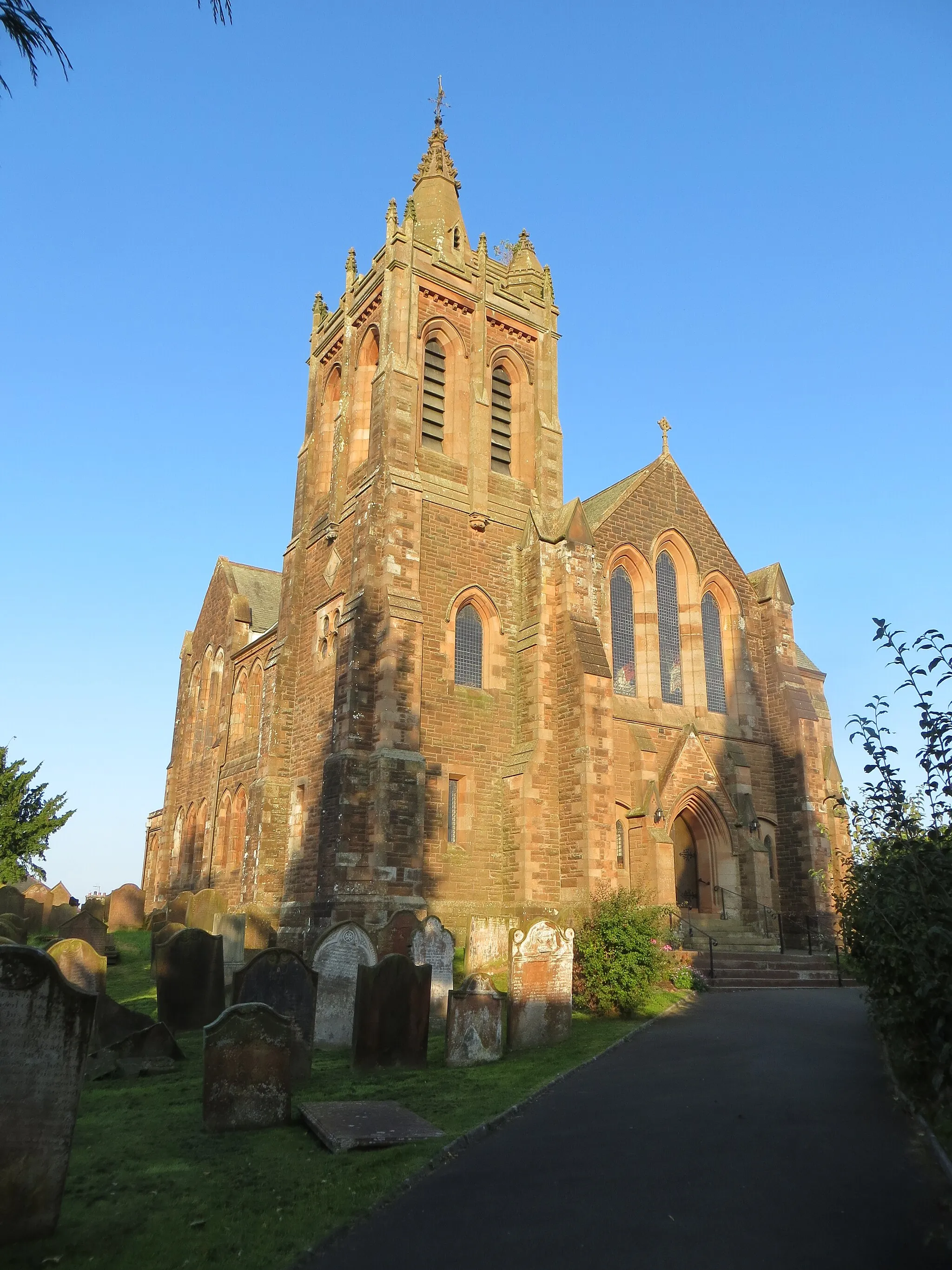 Photo showing: Dryfesdale Parish Church at Lockerbie