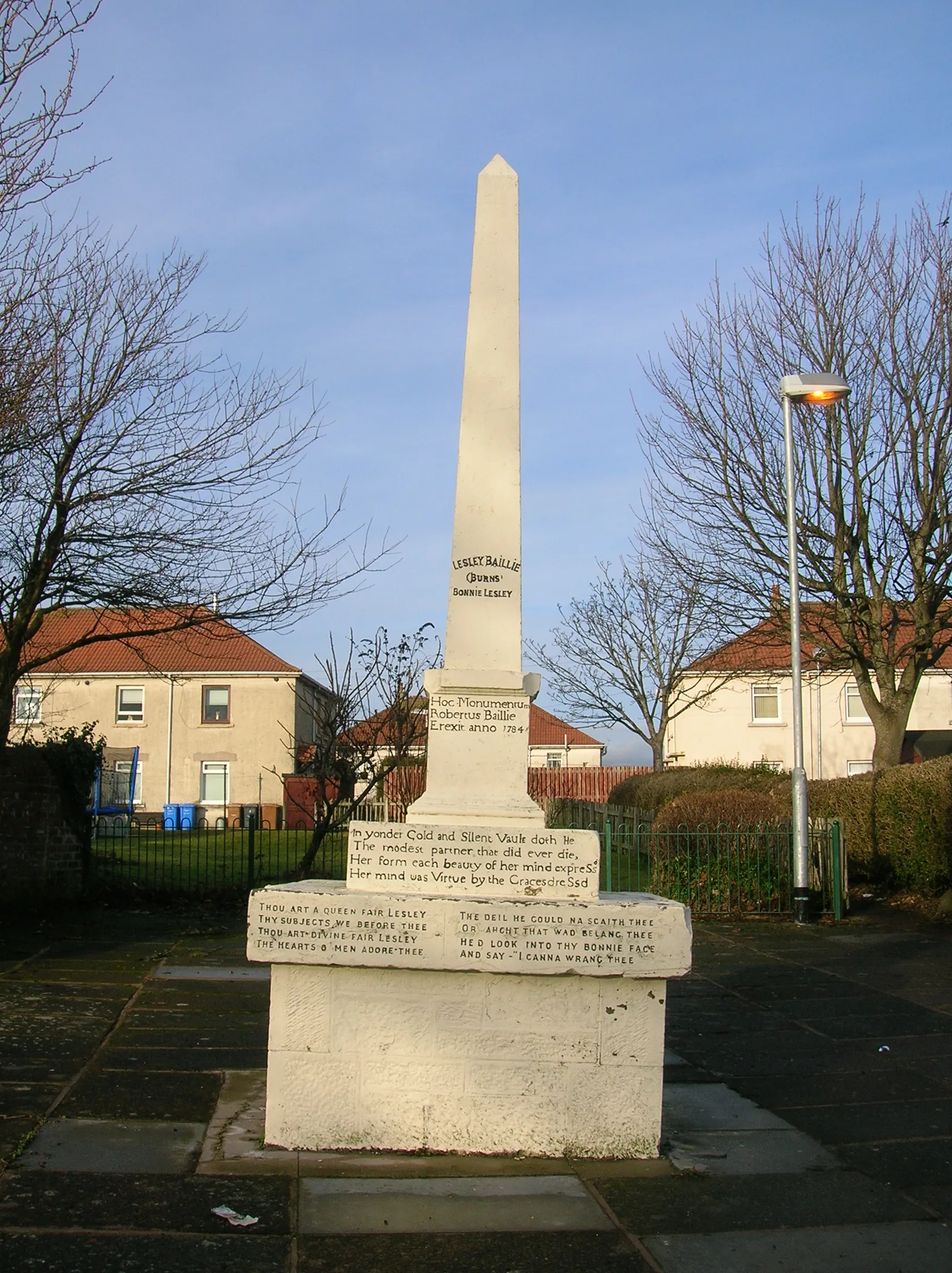 Photo showing: Memorial to Bonnie Lesley Baillie of Mayfield in Stevenston, North Ayrshire, Scotland. South facing side. Eulogised by the poet Robert Burns.