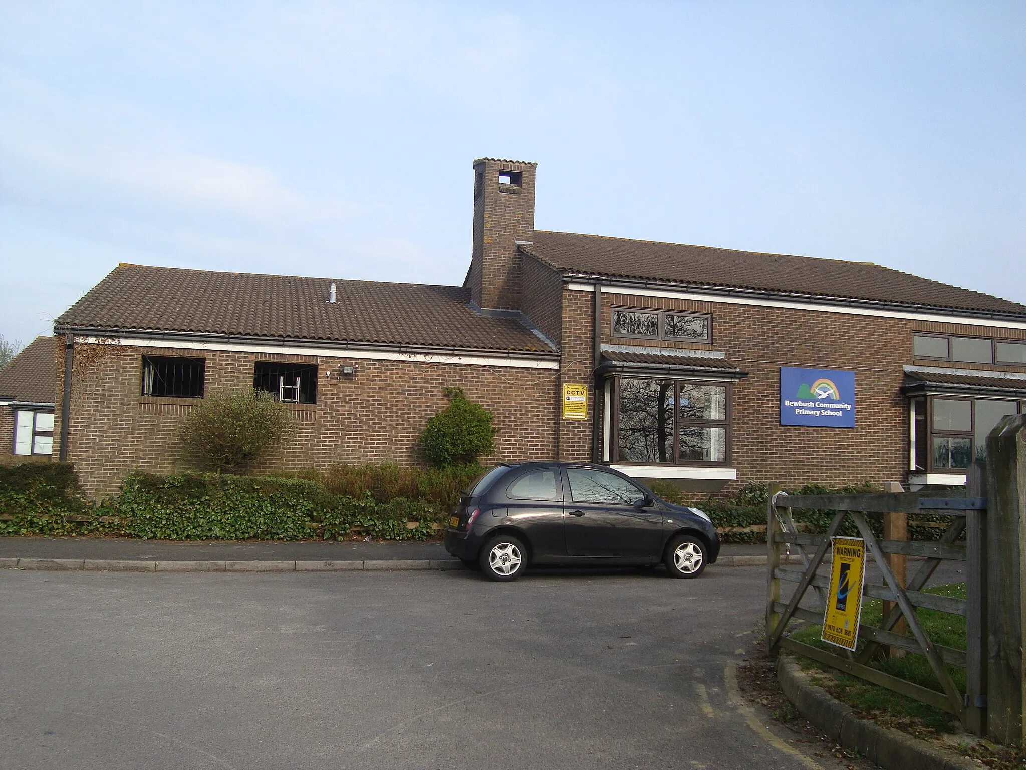 Photo showing: Bewbush Community Primary School, Crawley, West Sussex