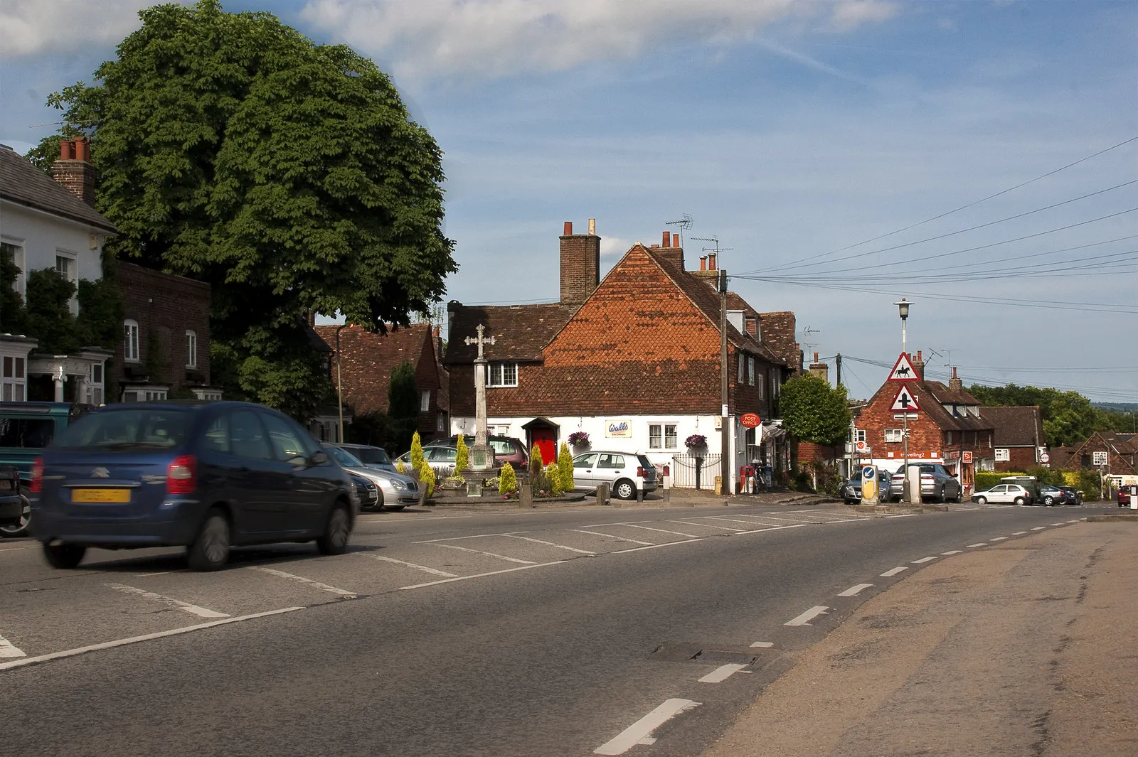 Photo showing: Bletchingley High Street