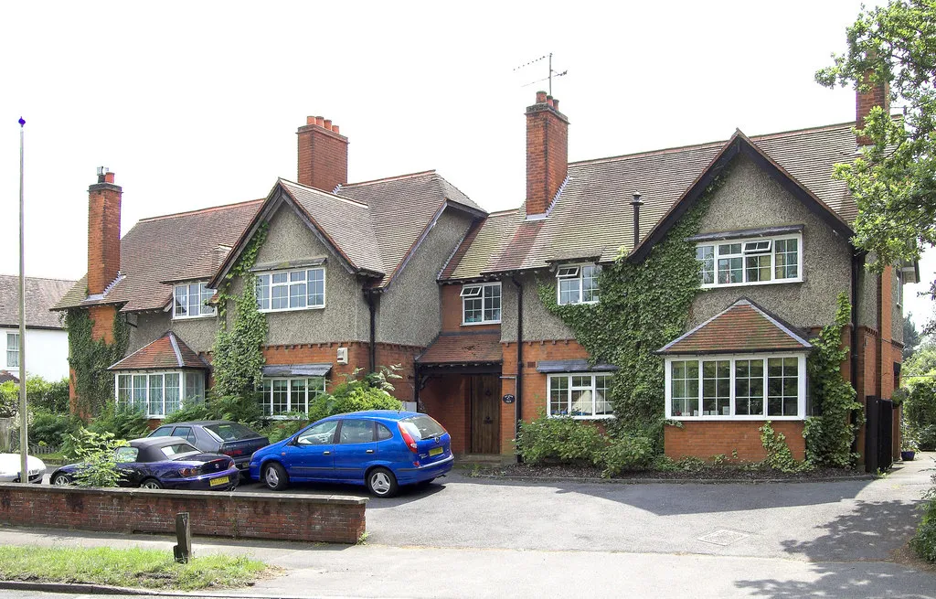 Photo showing: Former police station, Bagshot Road, Chobham