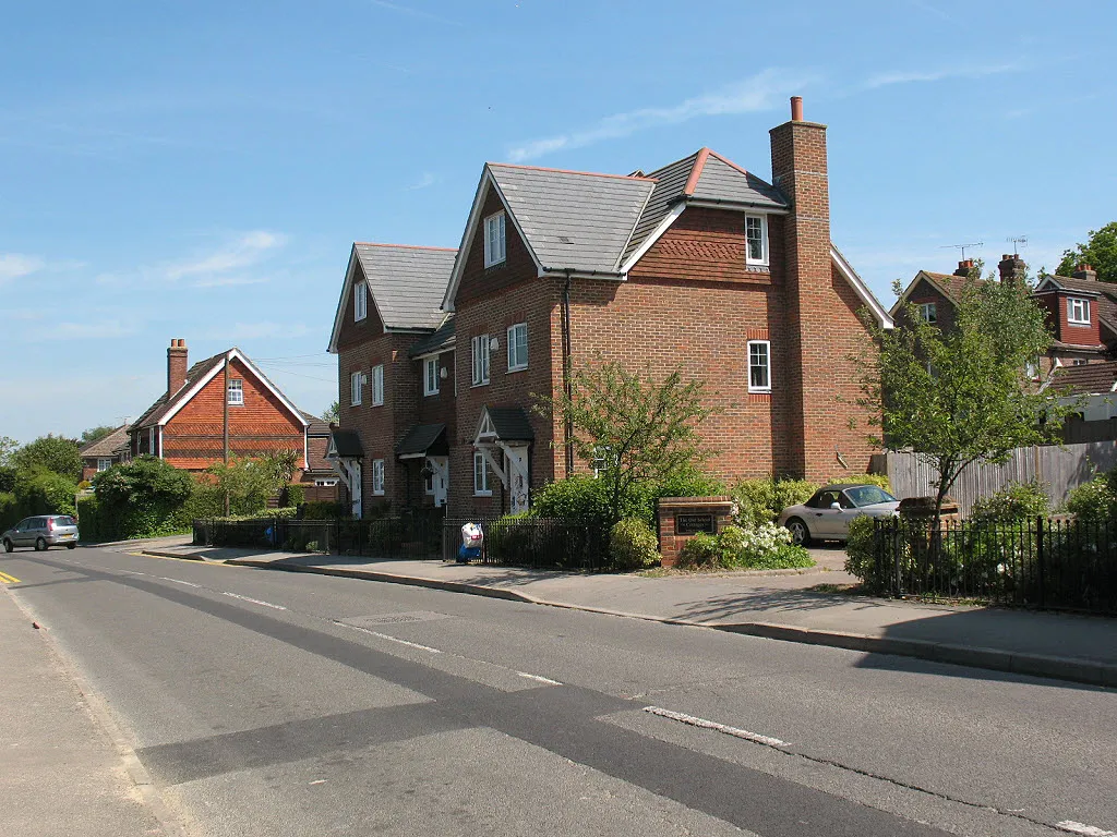 Photo showing: Old School Cottages