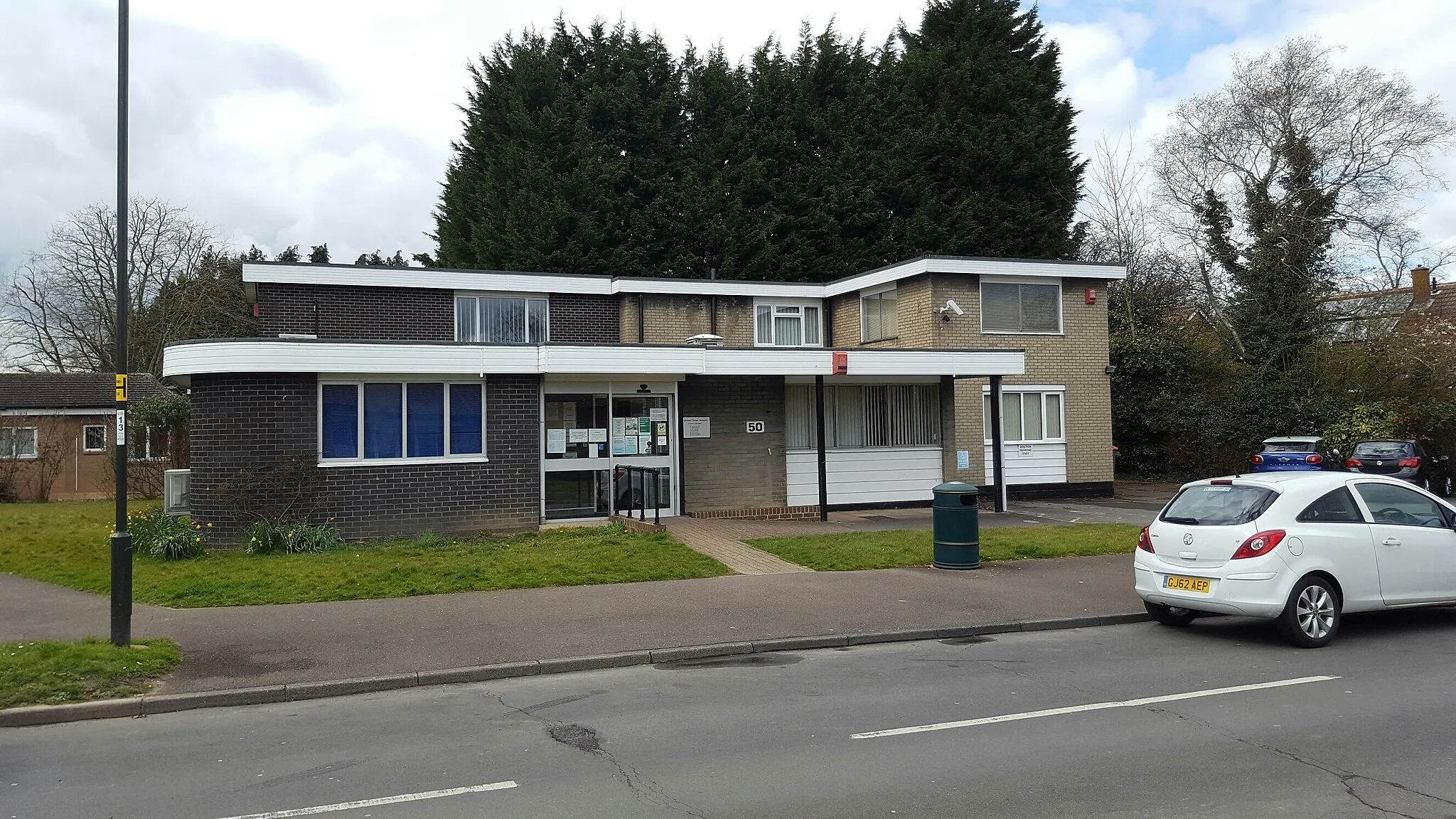 Photo showing: GP surgery in Furnace Green.