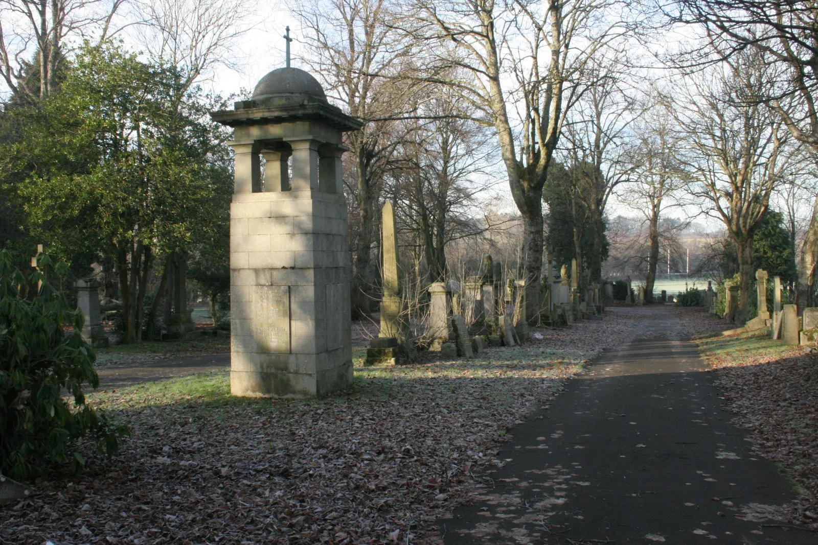 Photo showing: Eastwood Old Cemetery