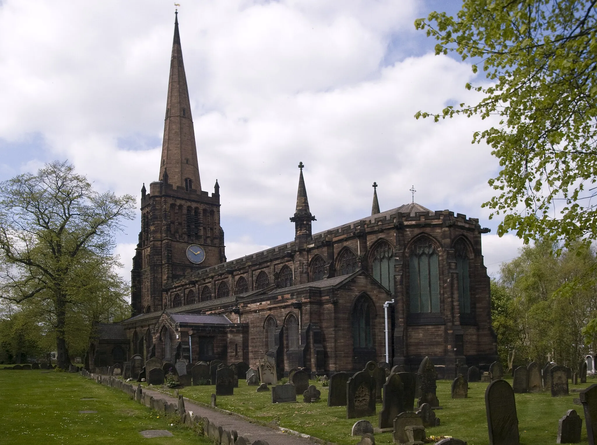 Photo showing: Church of England parish church of SS Peter and Paul, Witton Lane, Aston, seen from the southeast