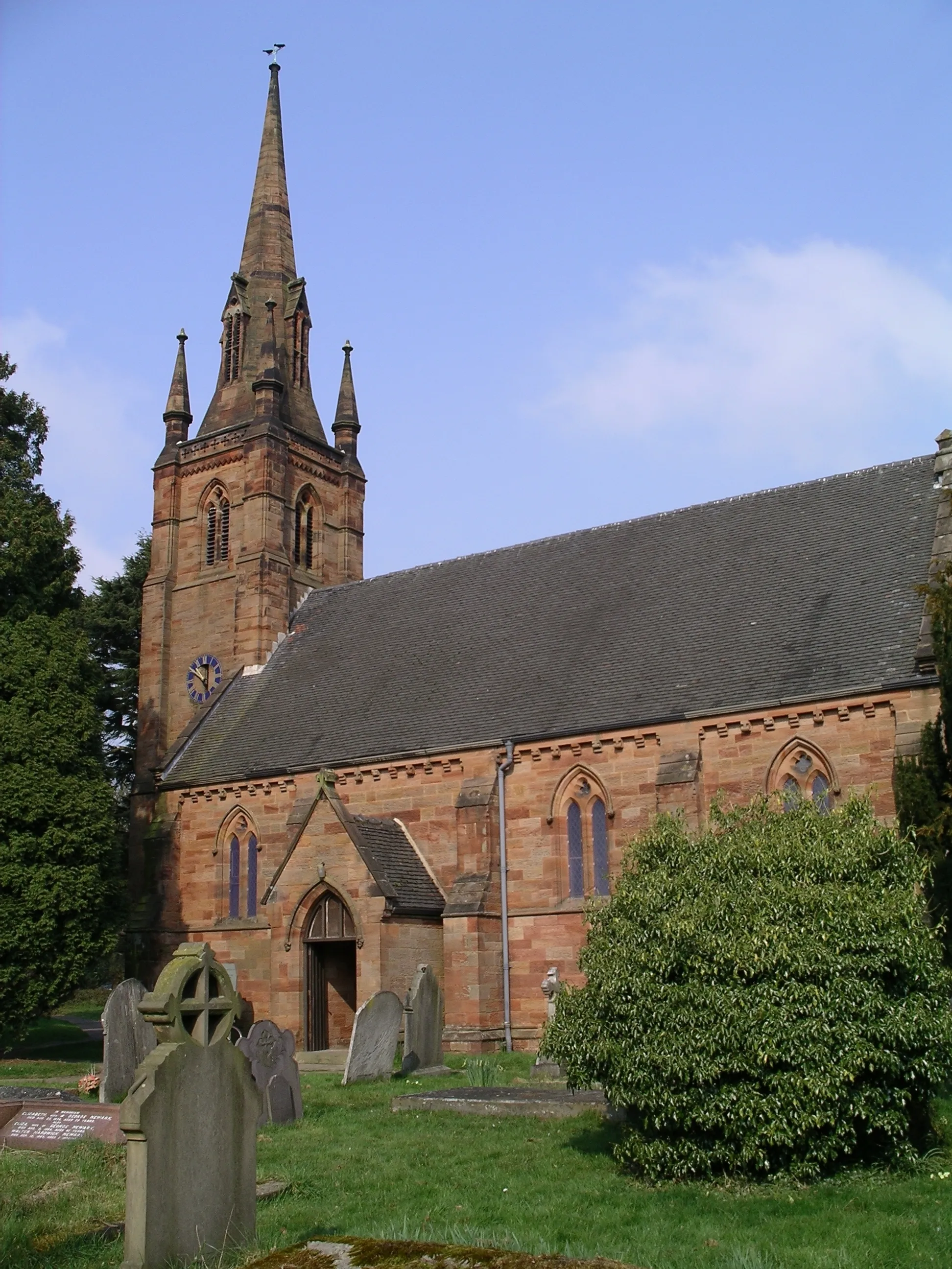 Photo showing: Photo taken by me of St Thomas' Church, Keresley, Coventry, England on 1 April 2007.