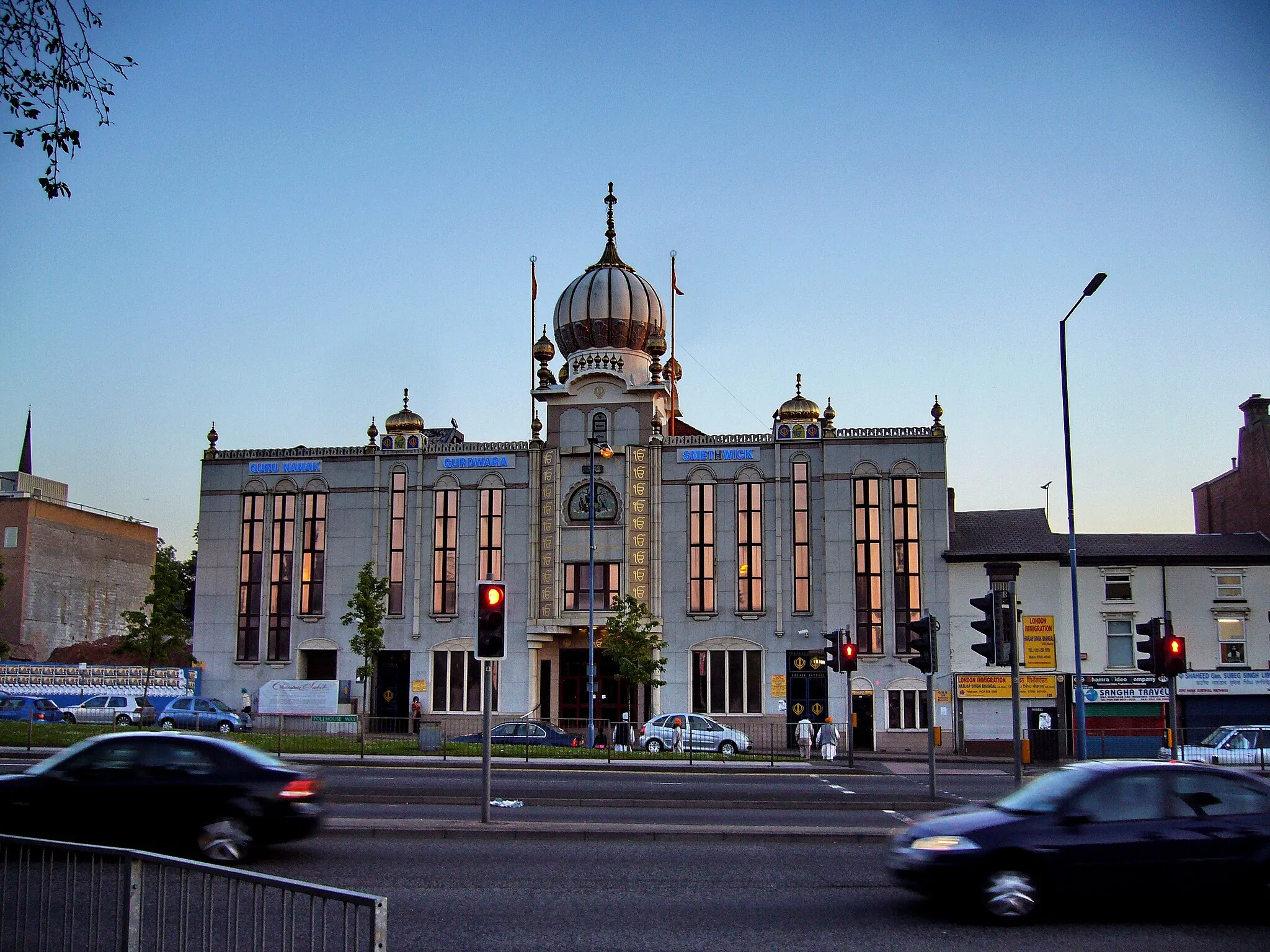 Photo showing: Smethwick - Guru Nanak Gurdwara