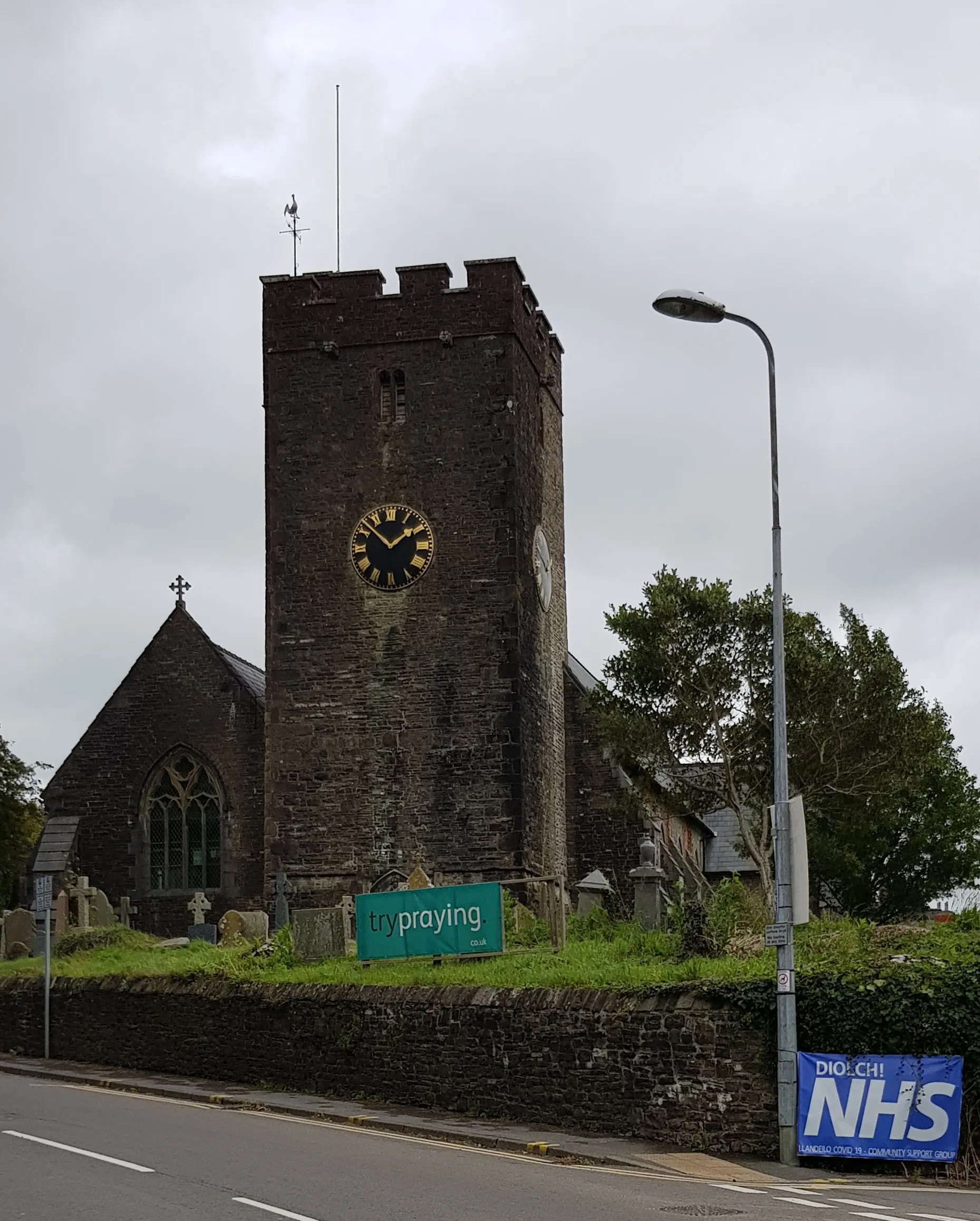 Photo showing: St Teilo's Church, Llandeilo