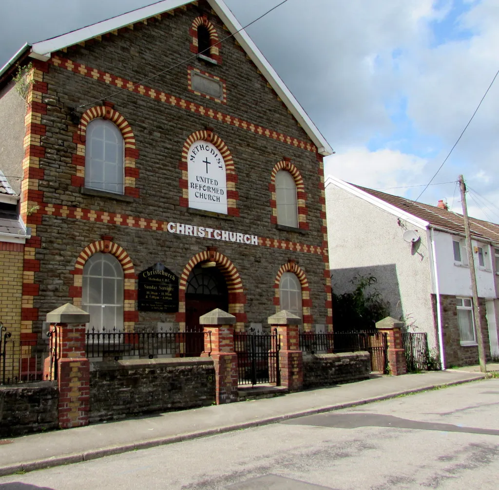 Photo showing: Christchurch, Corbett Street, Ogmore Vale. In August 2018 Christchurch is a shared Methodist/United Reformed church. The building was erected in 1907 as Bethel Primitive Methodist Church.