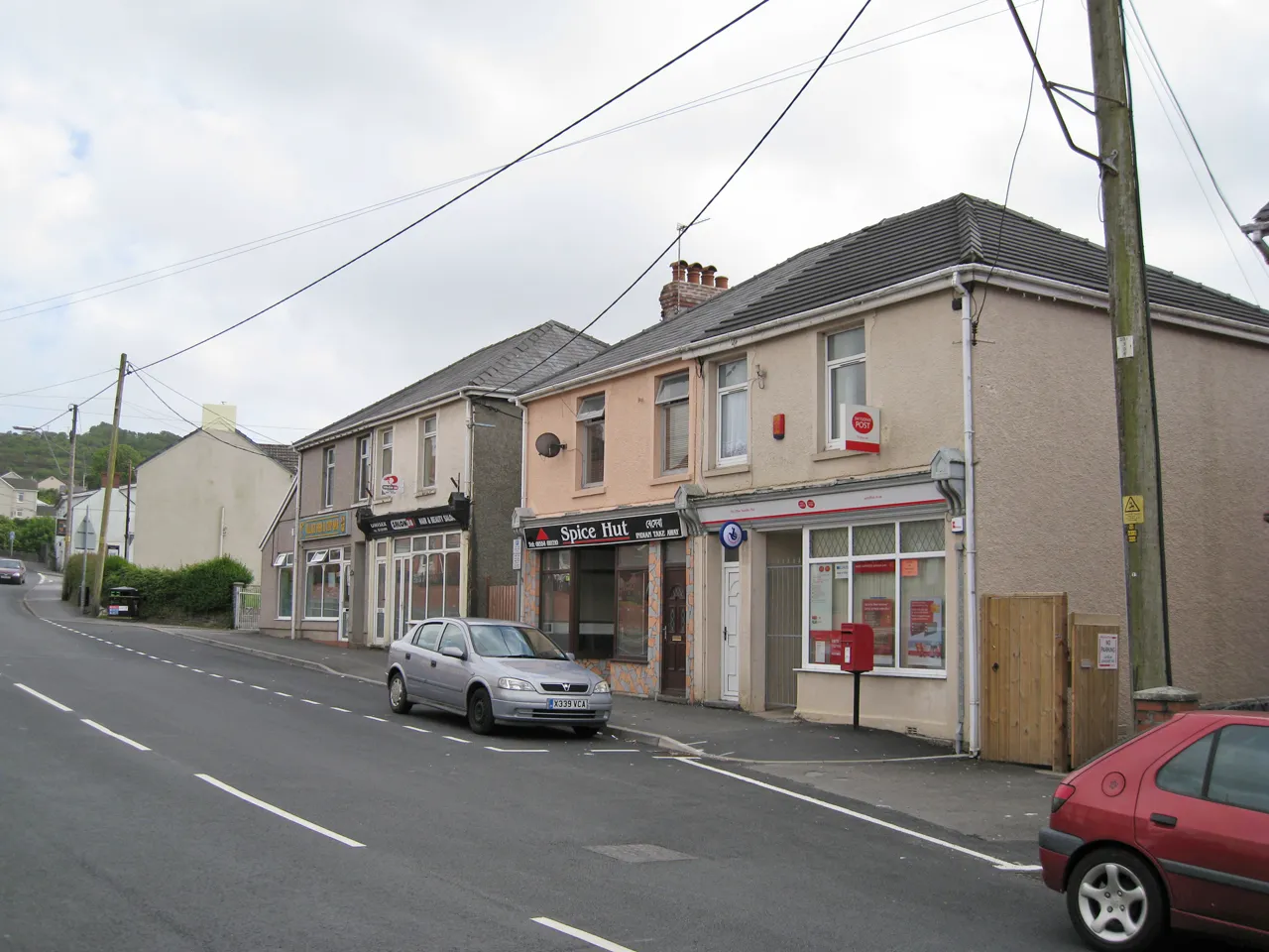 Photo showing: Post Office and shops, Trimsaran
