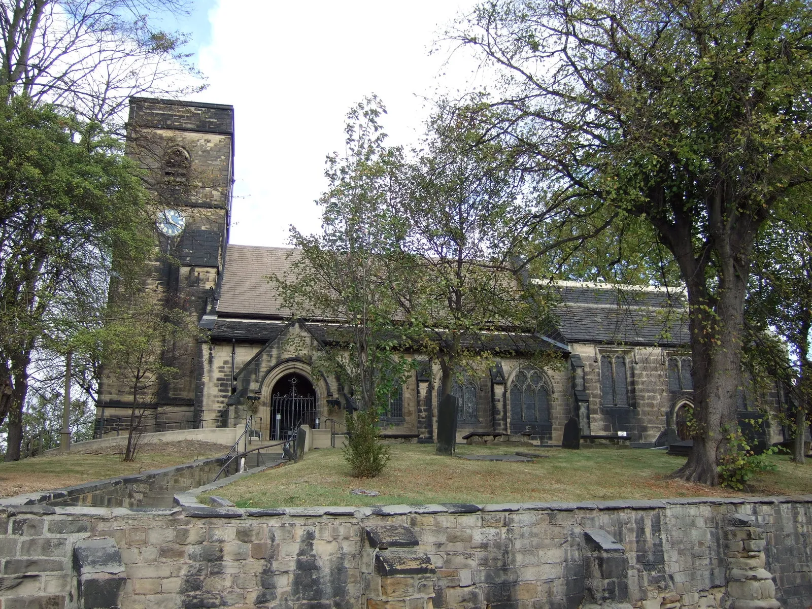 Photo showing: Photograph of St Helen's Church, Hemsworth