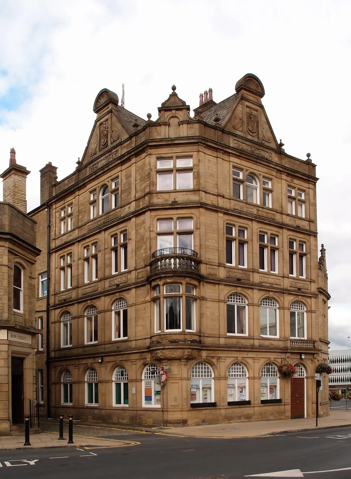 Photo showing: Built 1900-1902 to the designs of architect John Haggas. Grade II listed