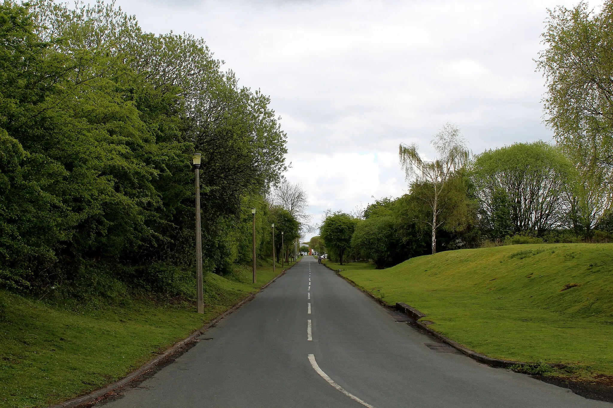 Photo showing: Avenue D, Thorp Arch Trading Estate