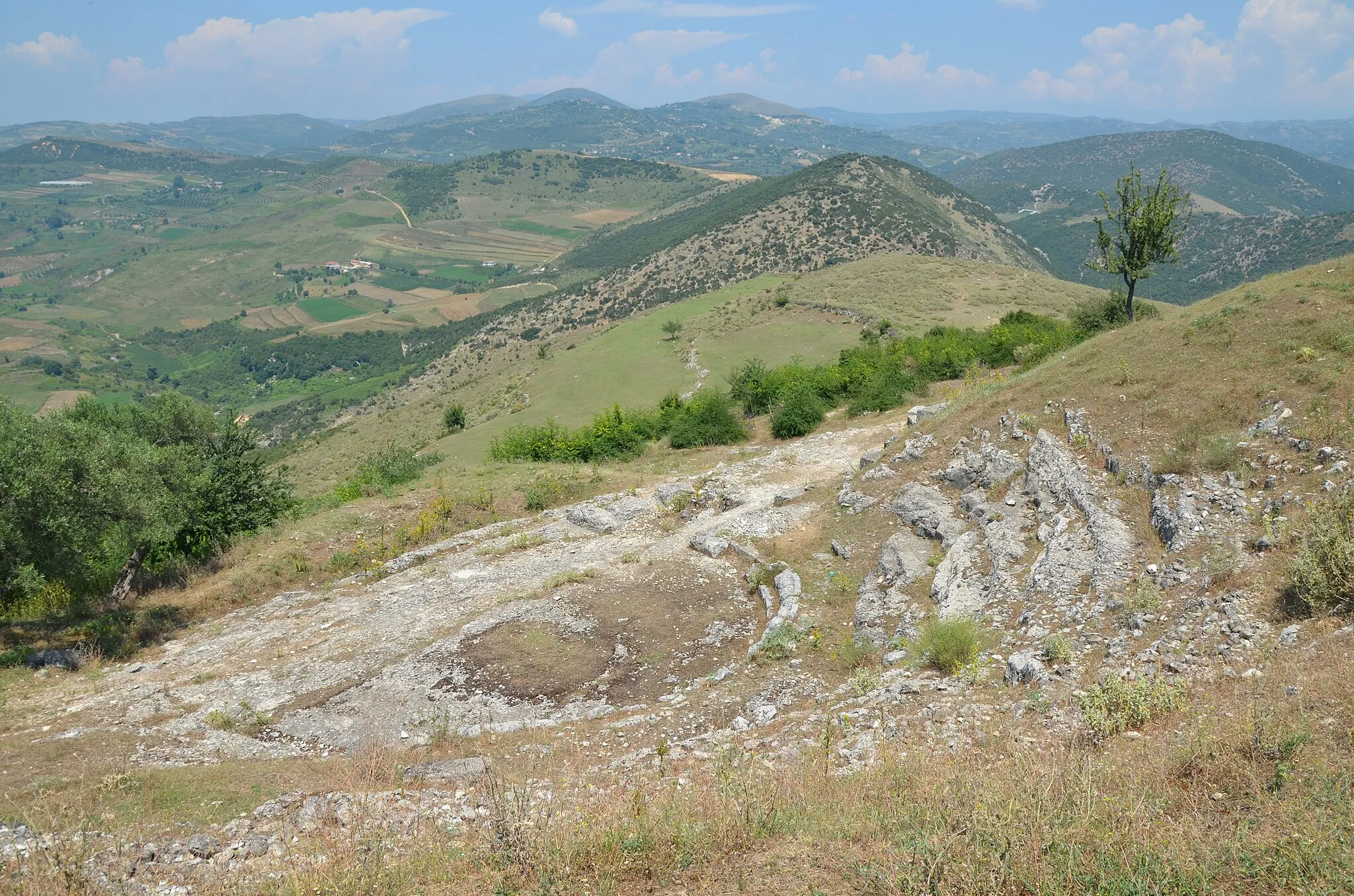 Photo showing: Albanian landscape