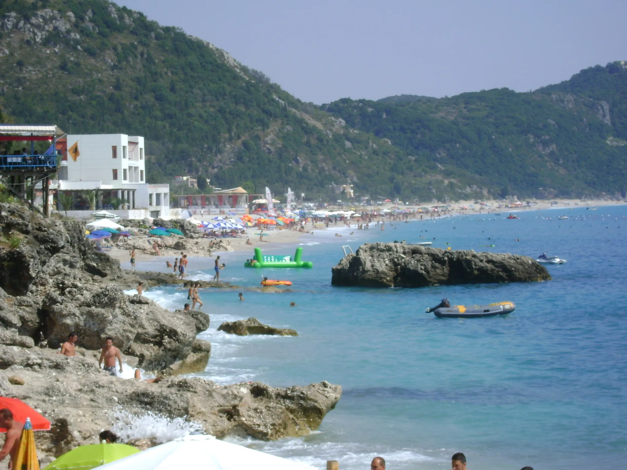 Photo showing: The beach of Dhërmi, Albania