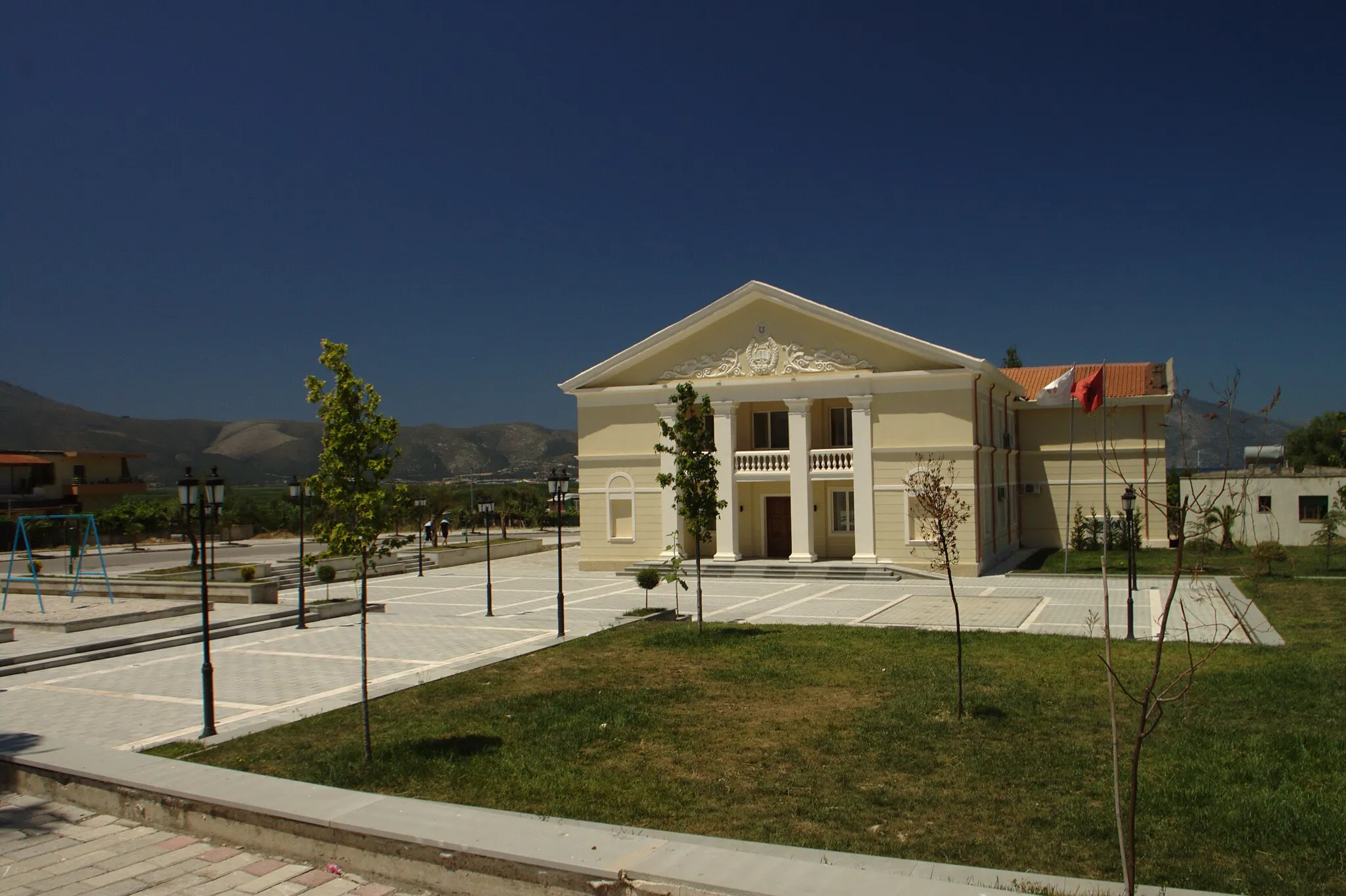 Photo showing: A historical building in central part of Orikum, Albania