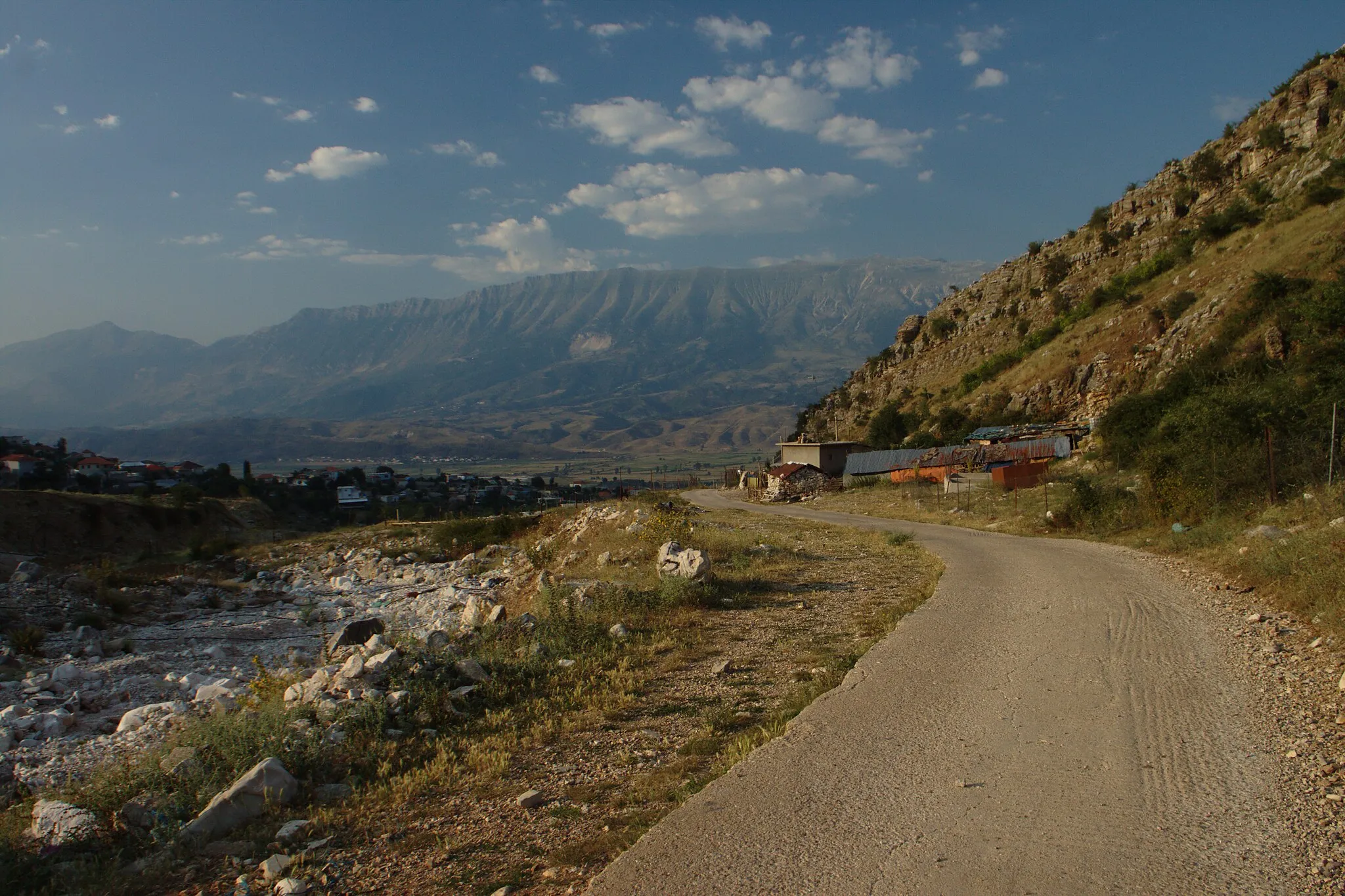 Photo showing: A road to the village of Lazarat from the nearby Sopot mountain range, Albania