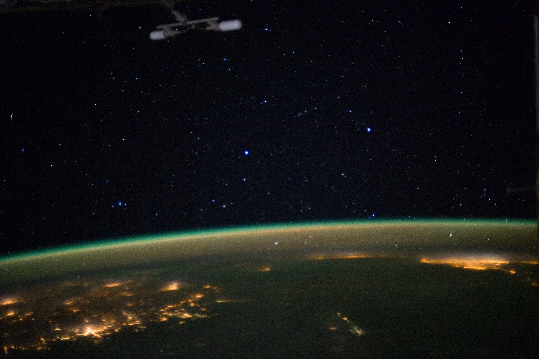 Photo showing: View of Earth taken during ISS Expedition 30.