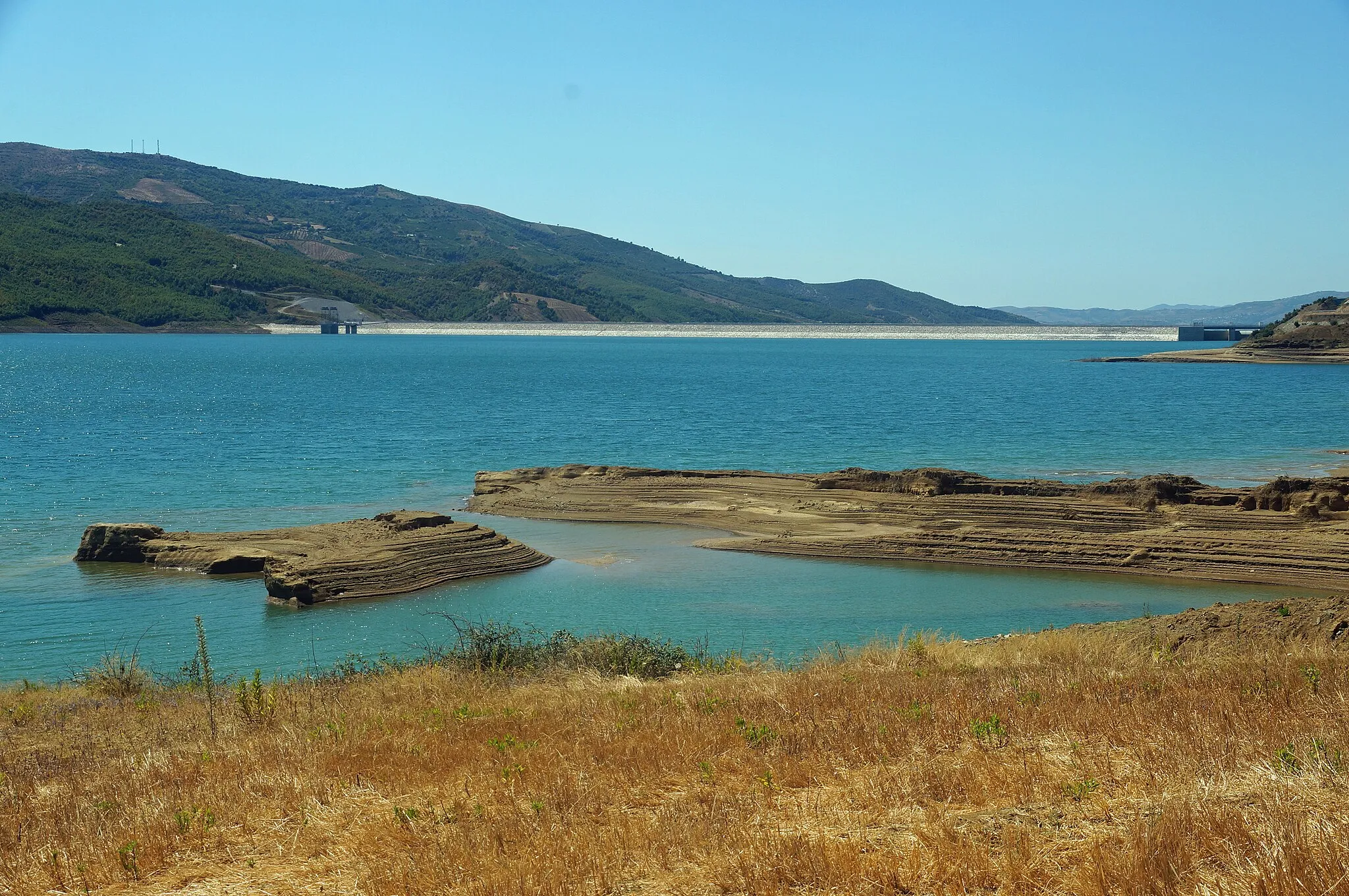 Photo showing: Banja Lake in Gramsh, Albania