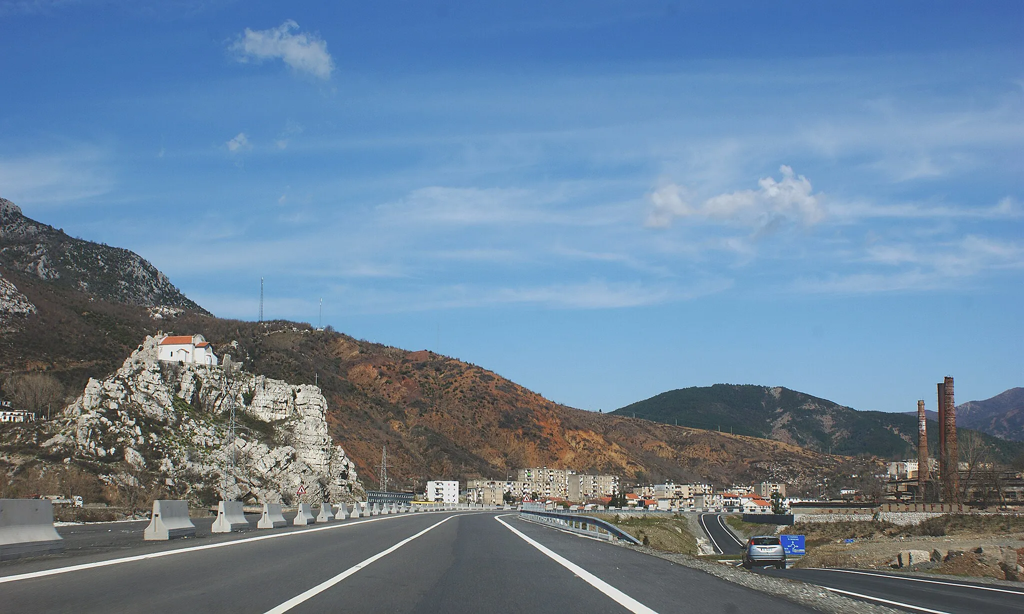 Photo showing: Highway from Durrës to Prishtina at Rubik in Mirdita, Albania.