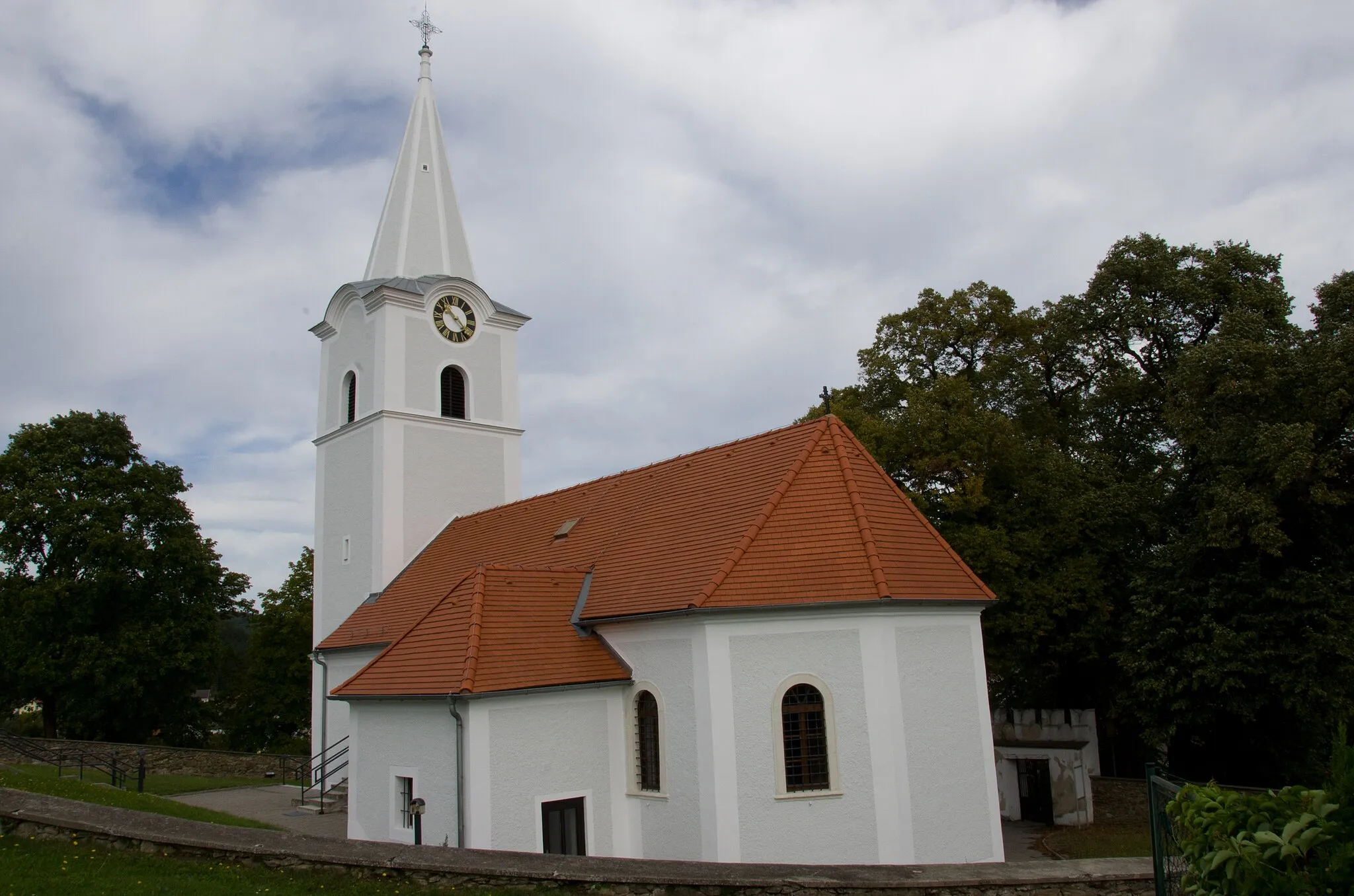 Photo showing: Kath. Pfarrkirche hl. Nikolaus und Friedhof