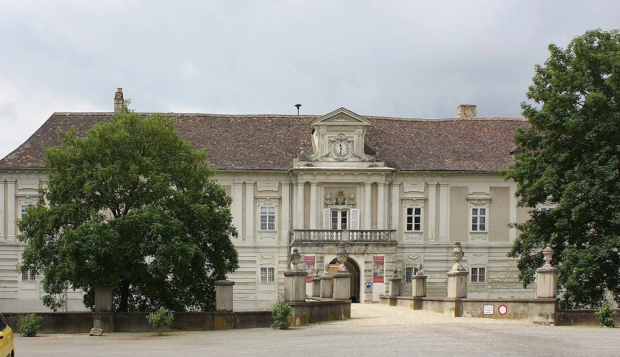 Photo showing: Rohrau, the castle