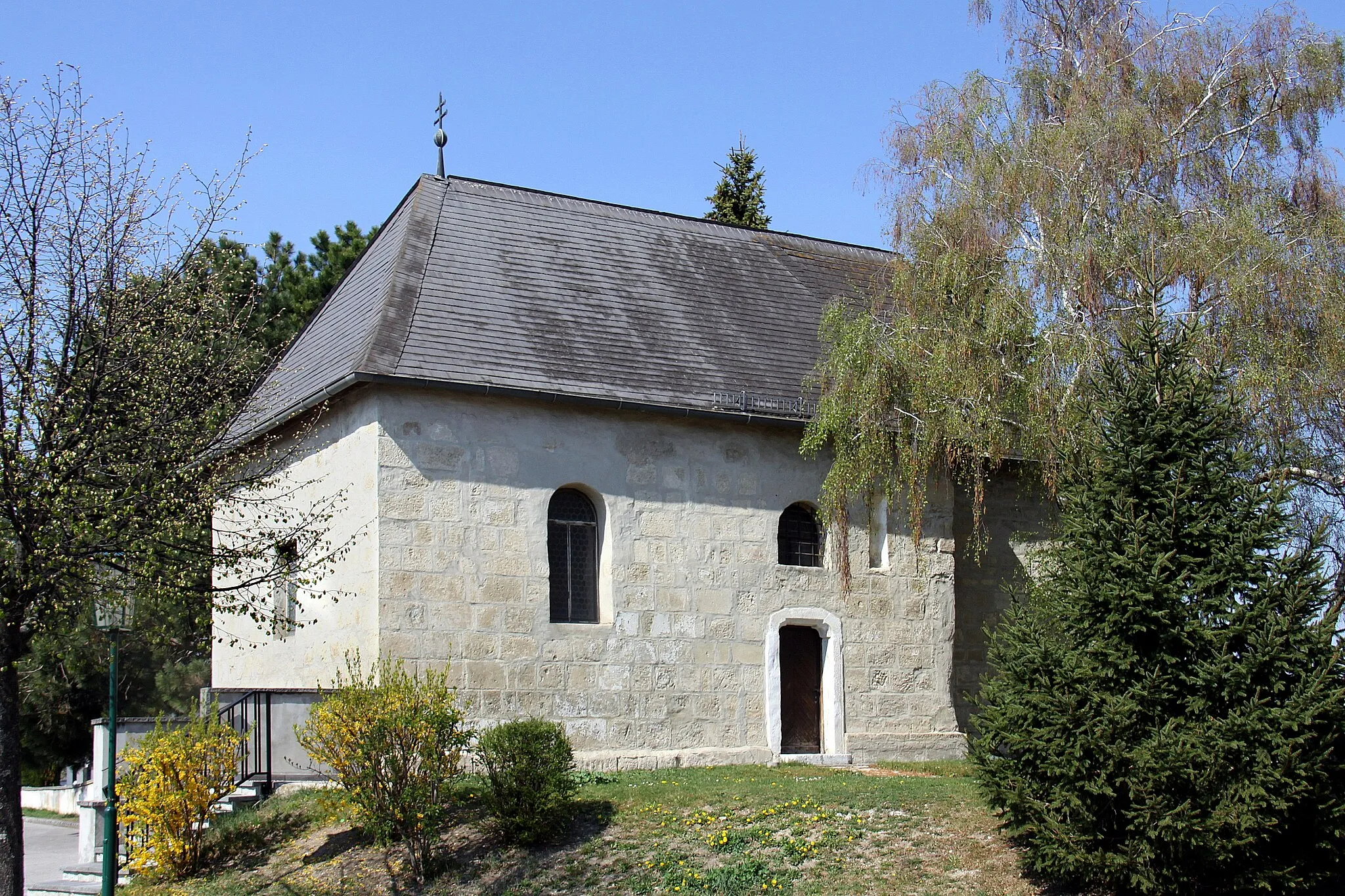 Photo showing: Cemetery-chapel - Zemendorf-Stöttera, Zemendorf, Unterfrauenhaid