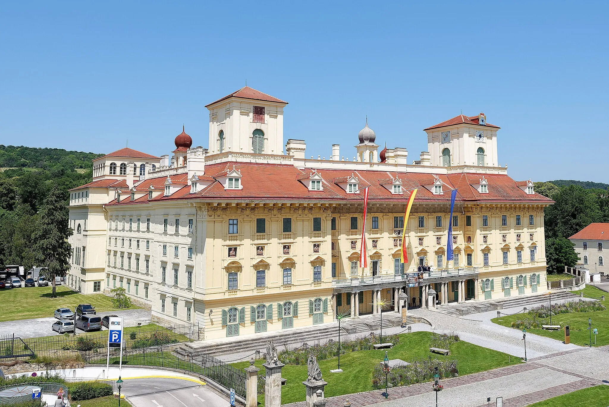 Photo showing: Palace Esterházy at Eisenstadt, Burgenland, Austria