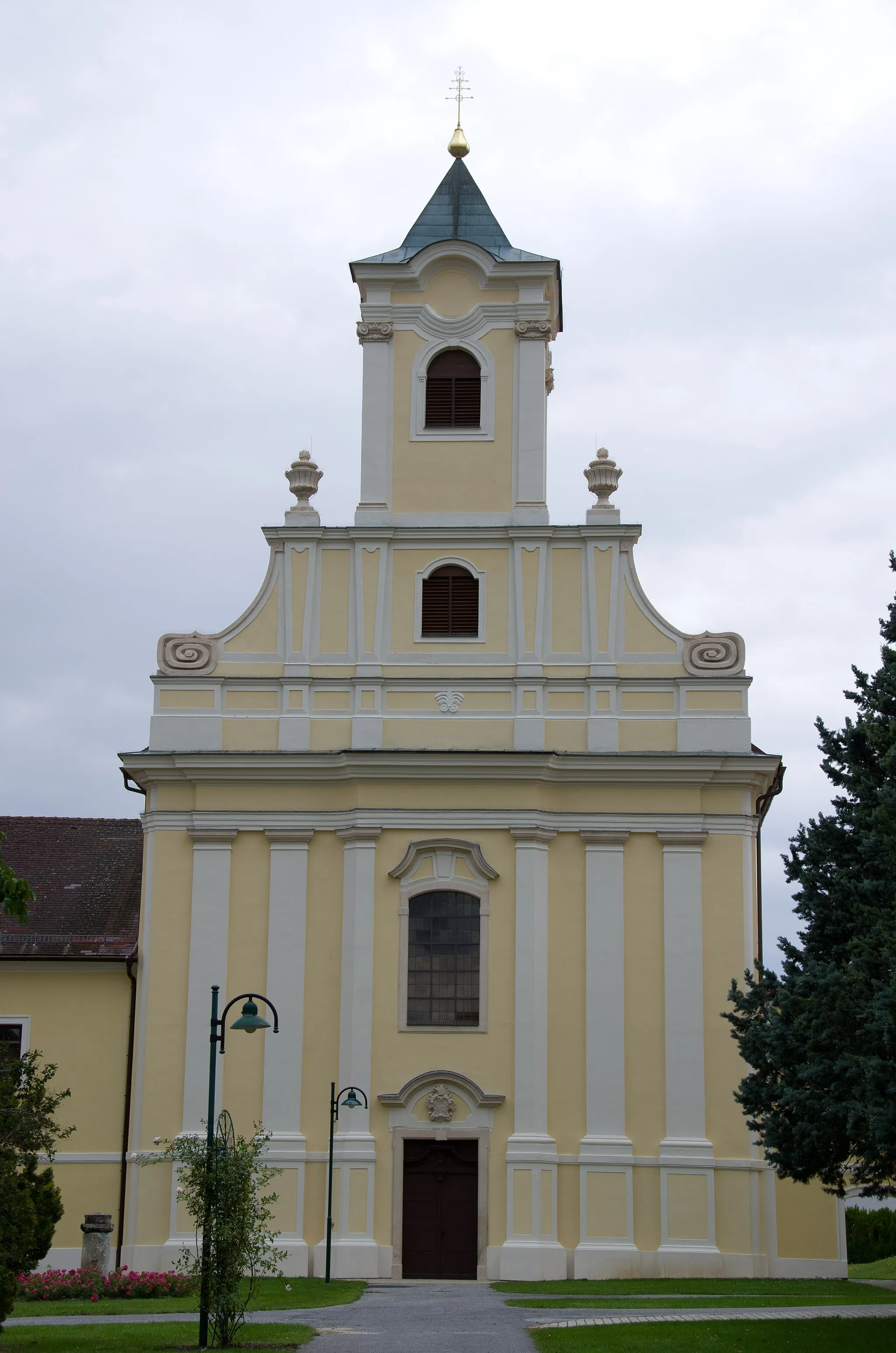 Photo showing: Kath. Pfarrkirche hl. Georg und Mariae Himmelfahrt