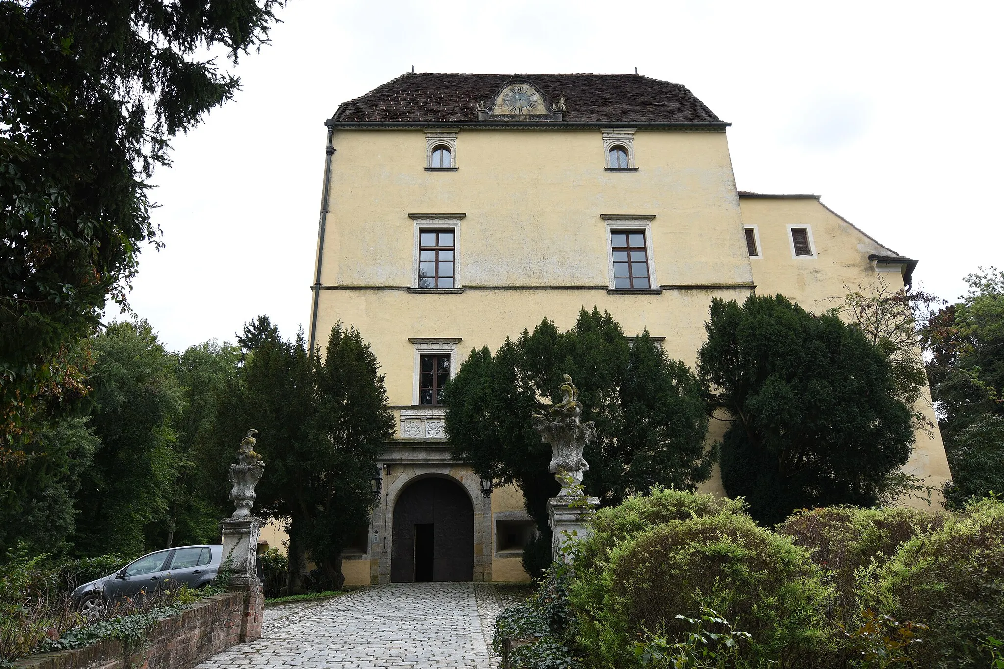 Photo showing: Castle Obermayerhofen