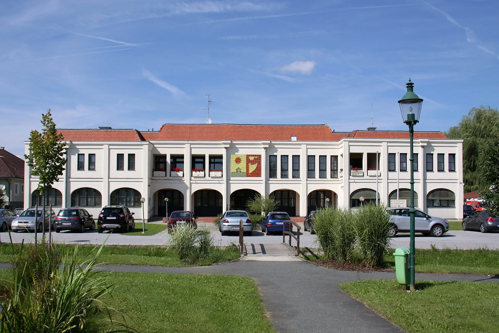Photo showing: Kemeten - municipal office