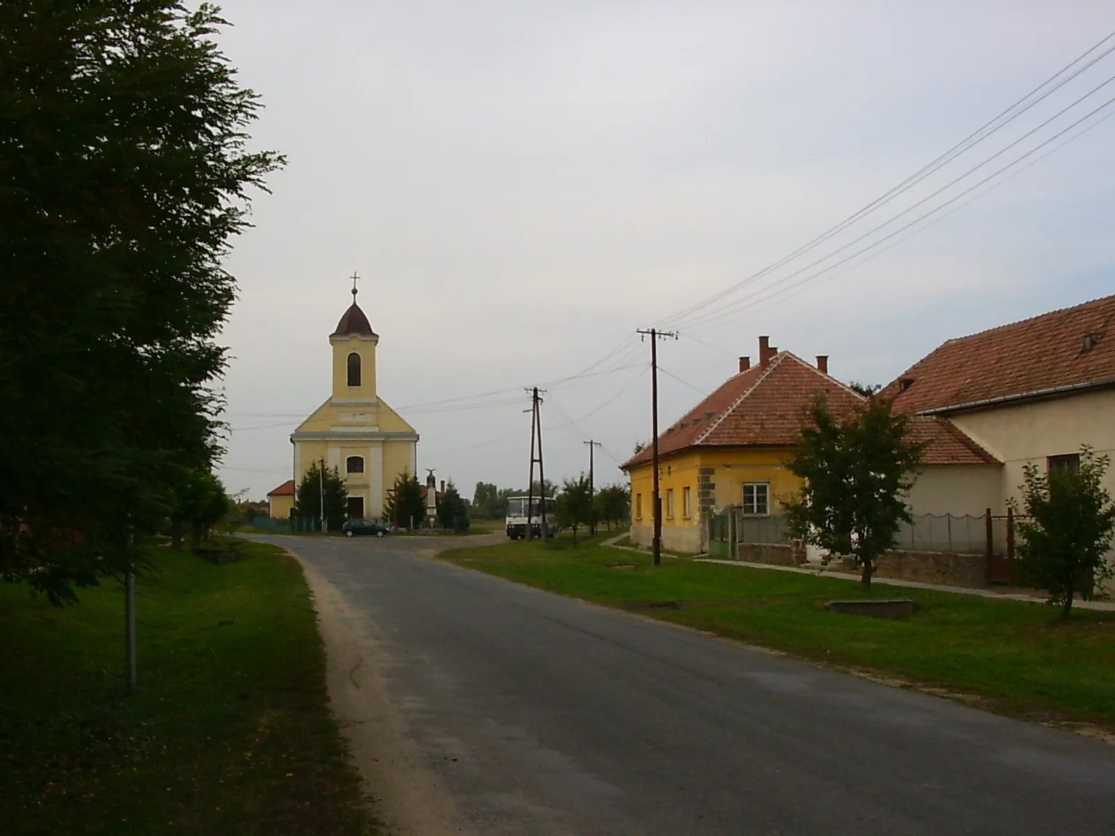 Photo showing: Répceszemere, Exaltation of the Holy Cross Church (roman catholic)