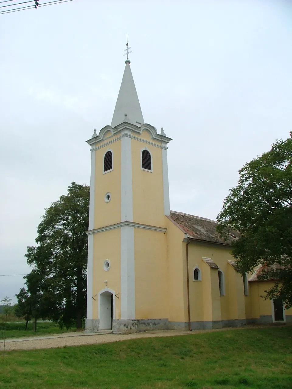 Photo showing: Ebergőc; Saint Emeric church