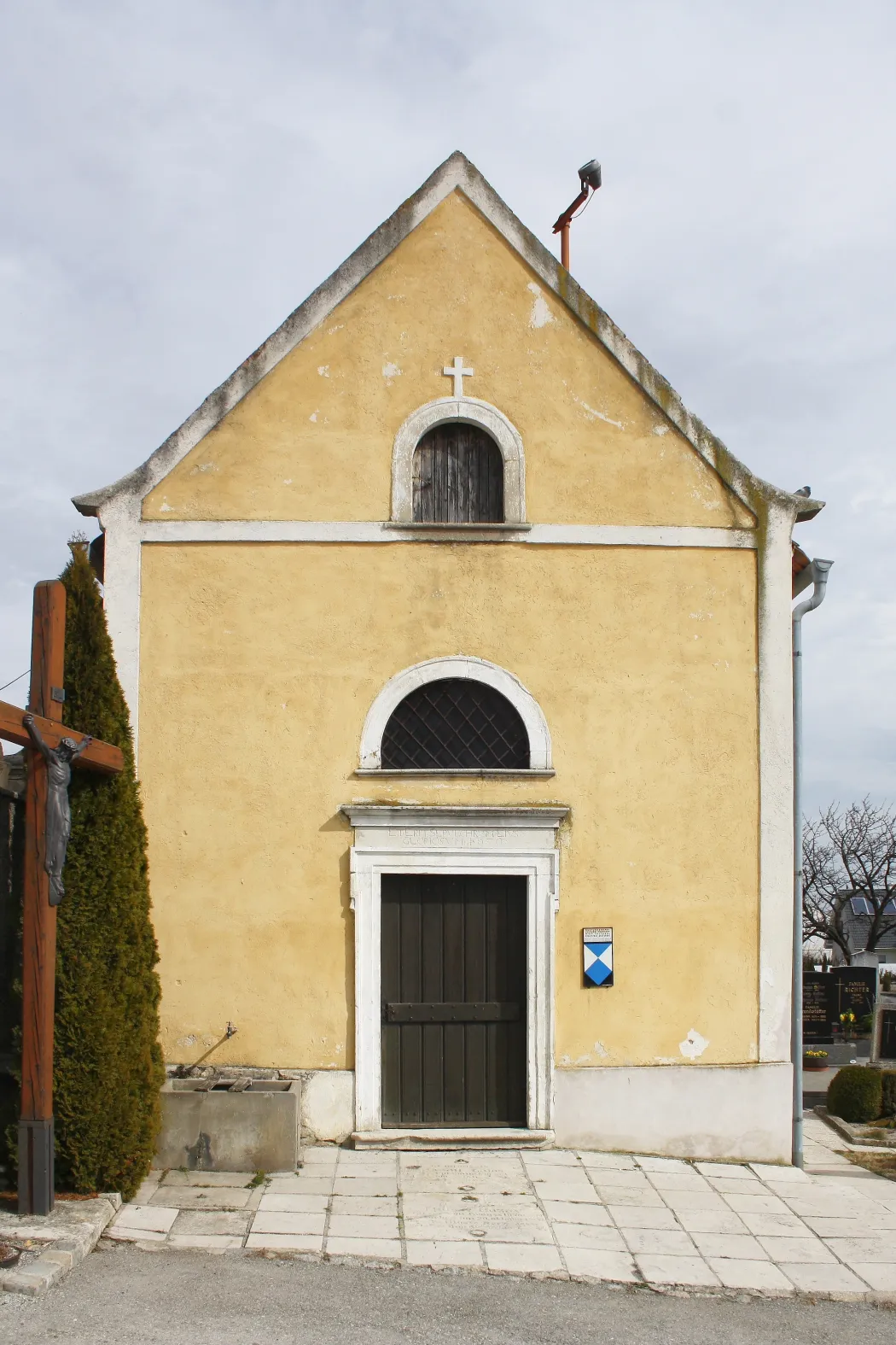 Photo showing: Die alte Friedhofskapelle von der burgenländischen Marktgemeinde Jois.