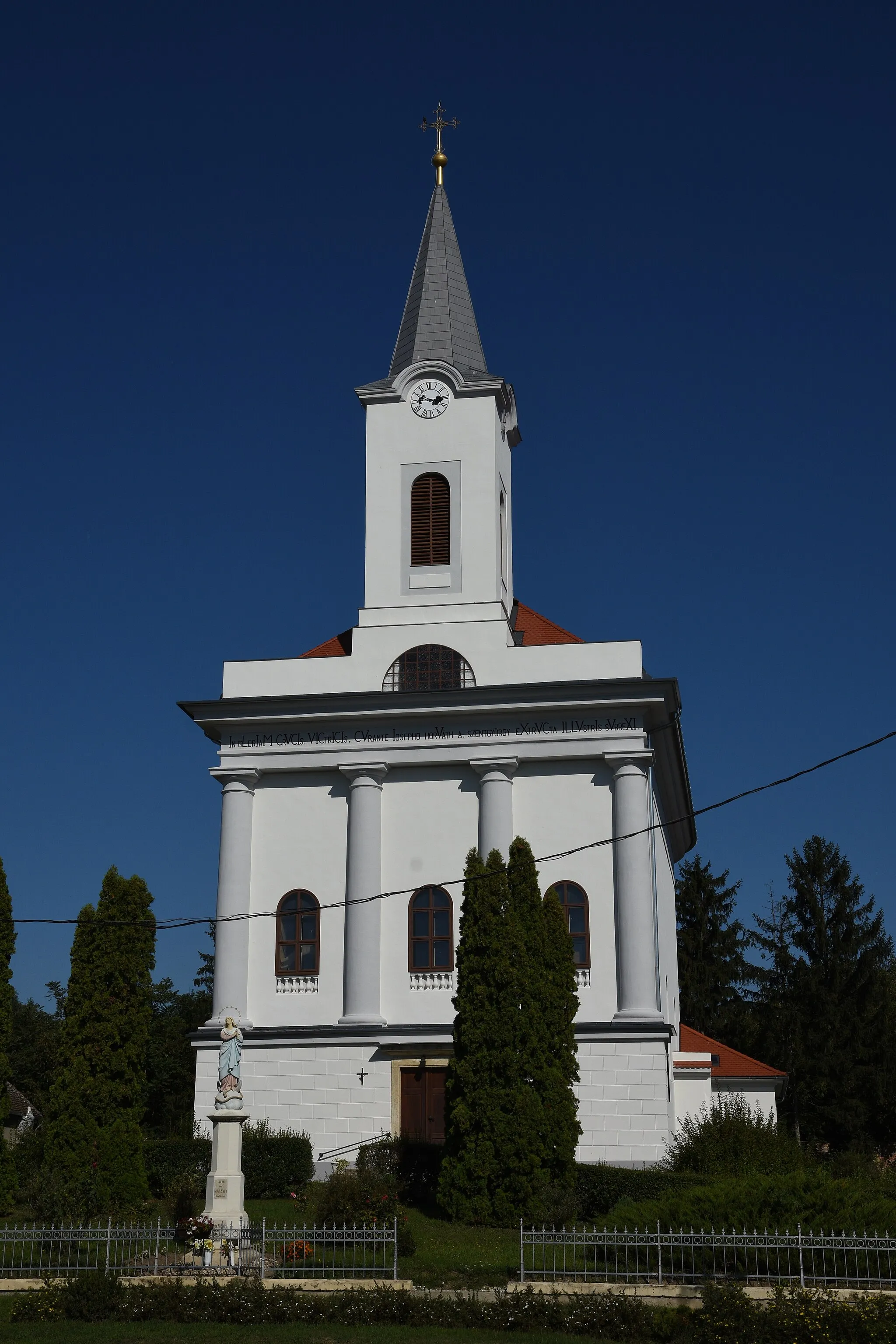 Photo showing: Church Szent Kereszt felmagasztalása templom (Hegyfalu)