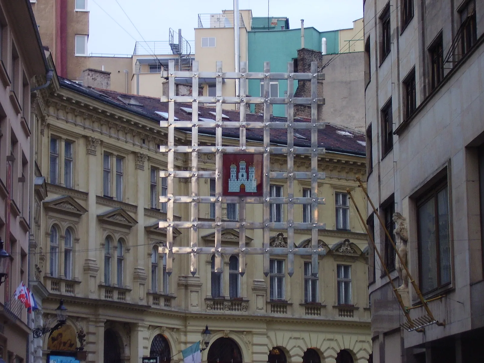 Photo showing: Bratislava city centre