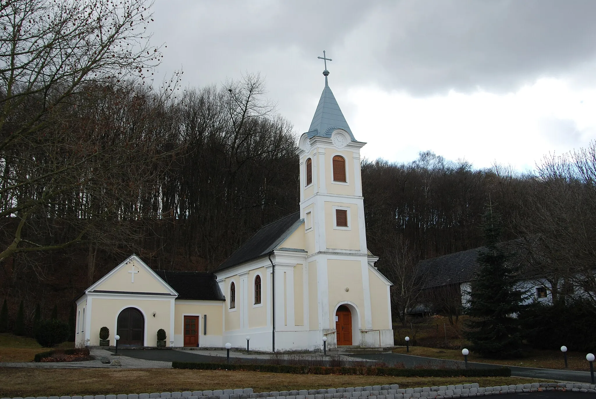 Photo showing: church Gamischdorf, municipality St Michael in the Burgenland.