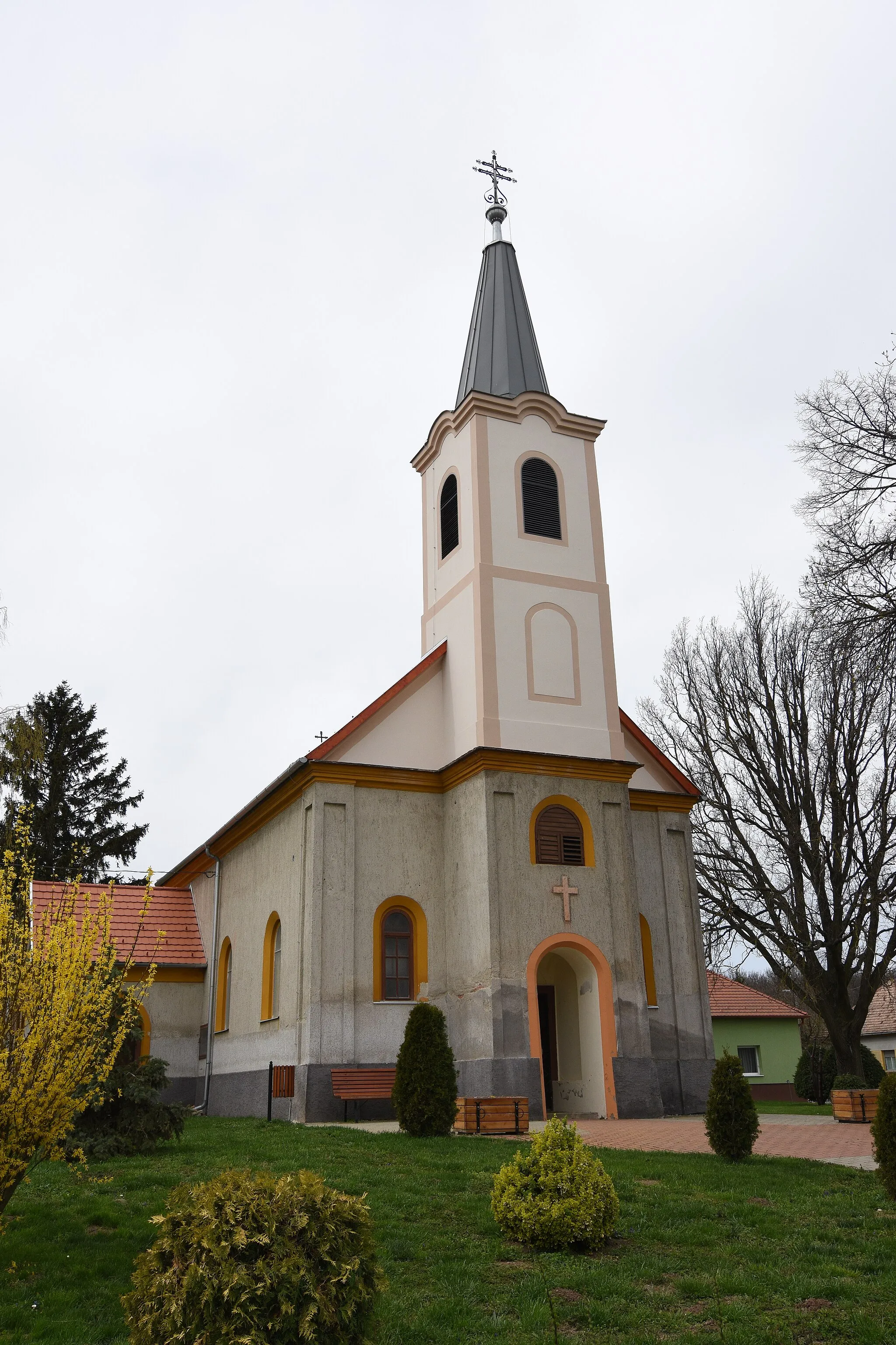Photo showing: Saint Stephen of Hungary Church Pusztacsó