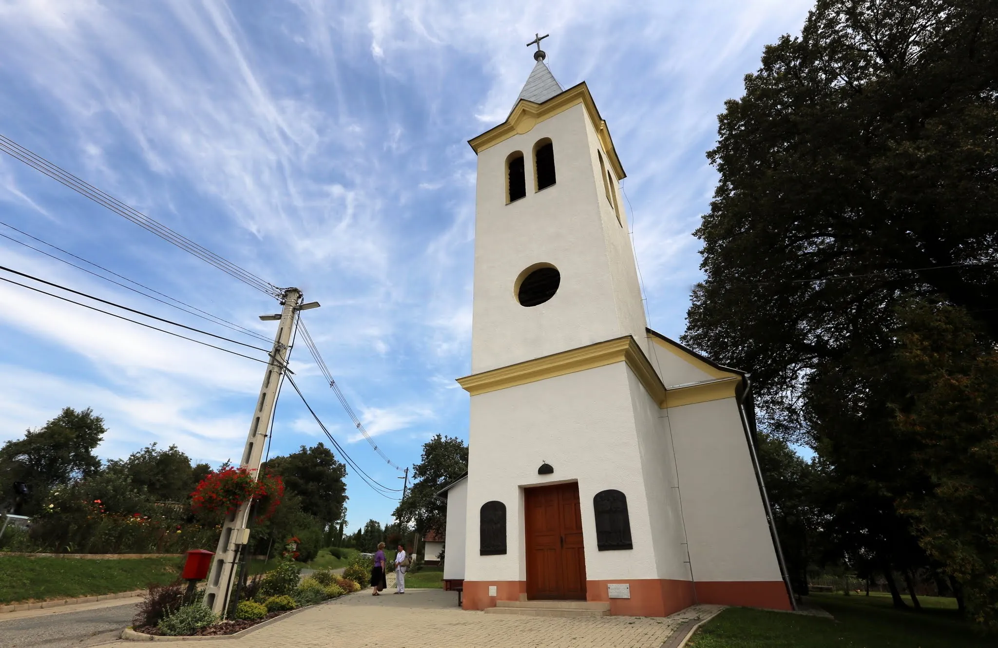 Photo showing: Kondorfa rk temploma