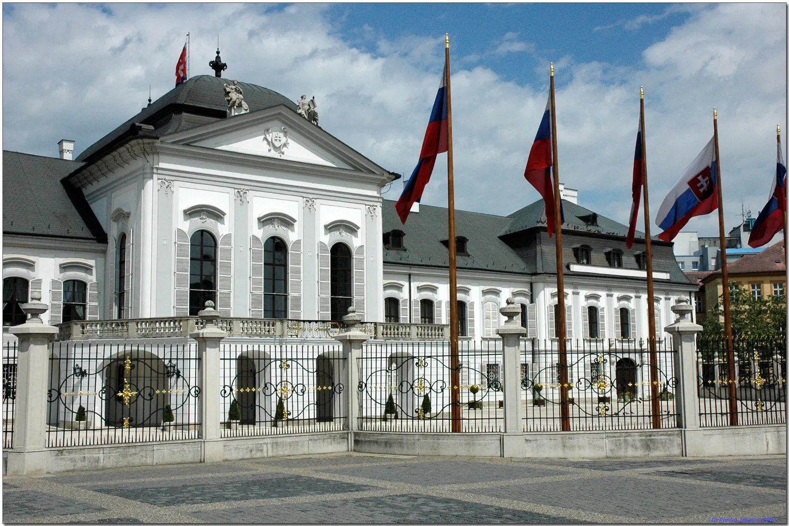 Photo showing: Palais Grassalkovich, Residenz des Präsidenten