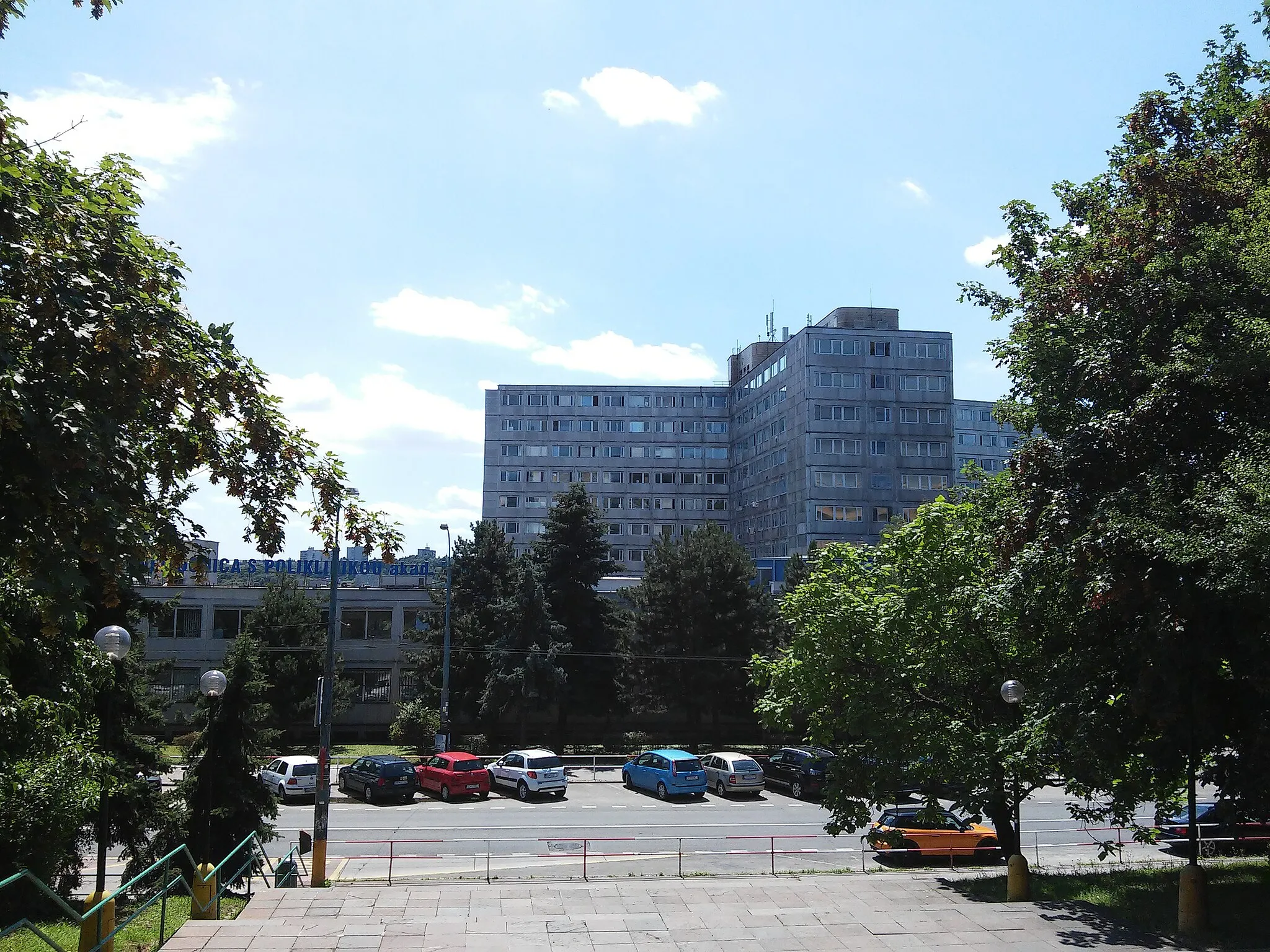 Photo showing: Nemocnica Kramáre, Limbová, Nové Mesto, Bratislava