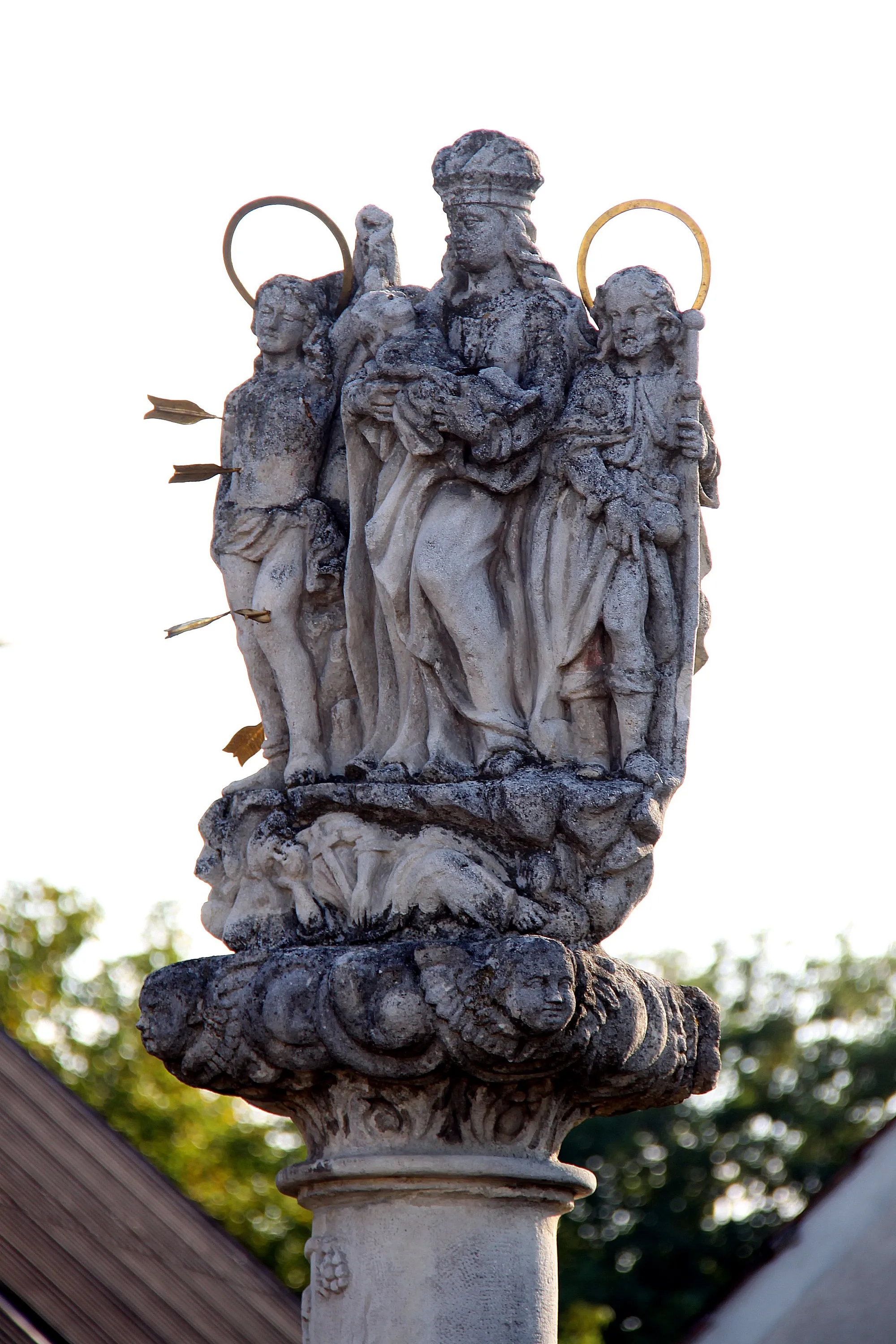 Photo showing: Großwarasdorf - Plague and Trinity Column